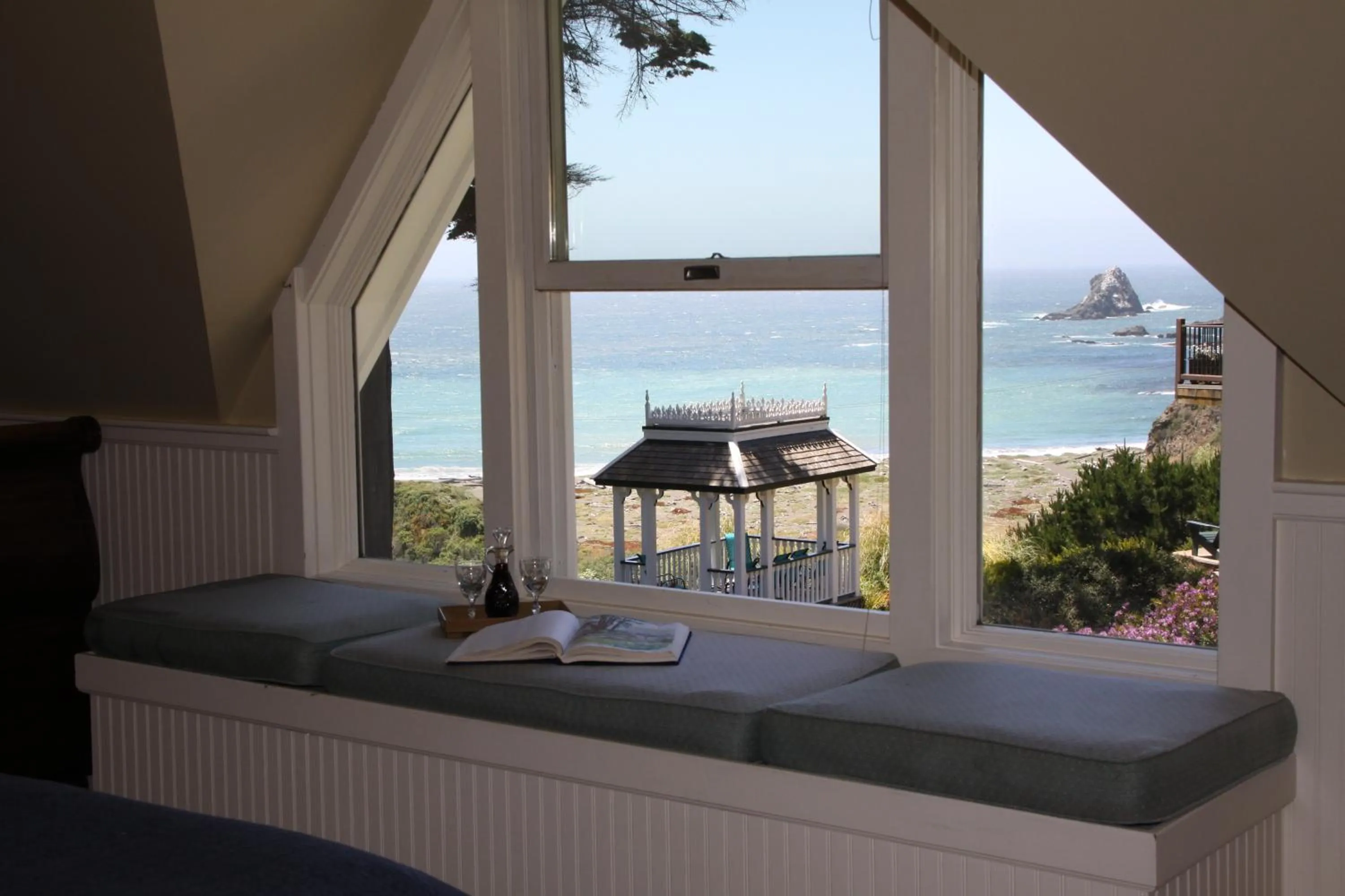 Sea view, Bed in Elk Cove Inn & Spa