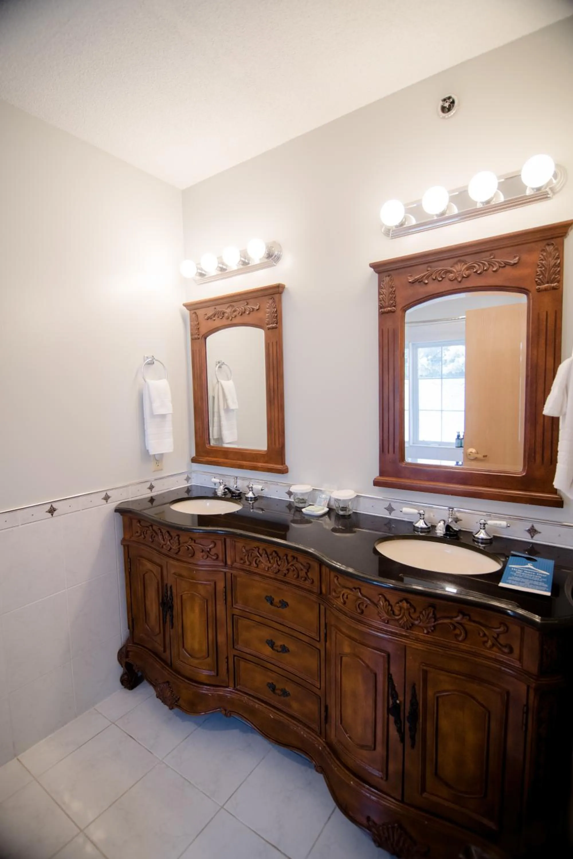Bathroom in La Tourelle Inn & Spa