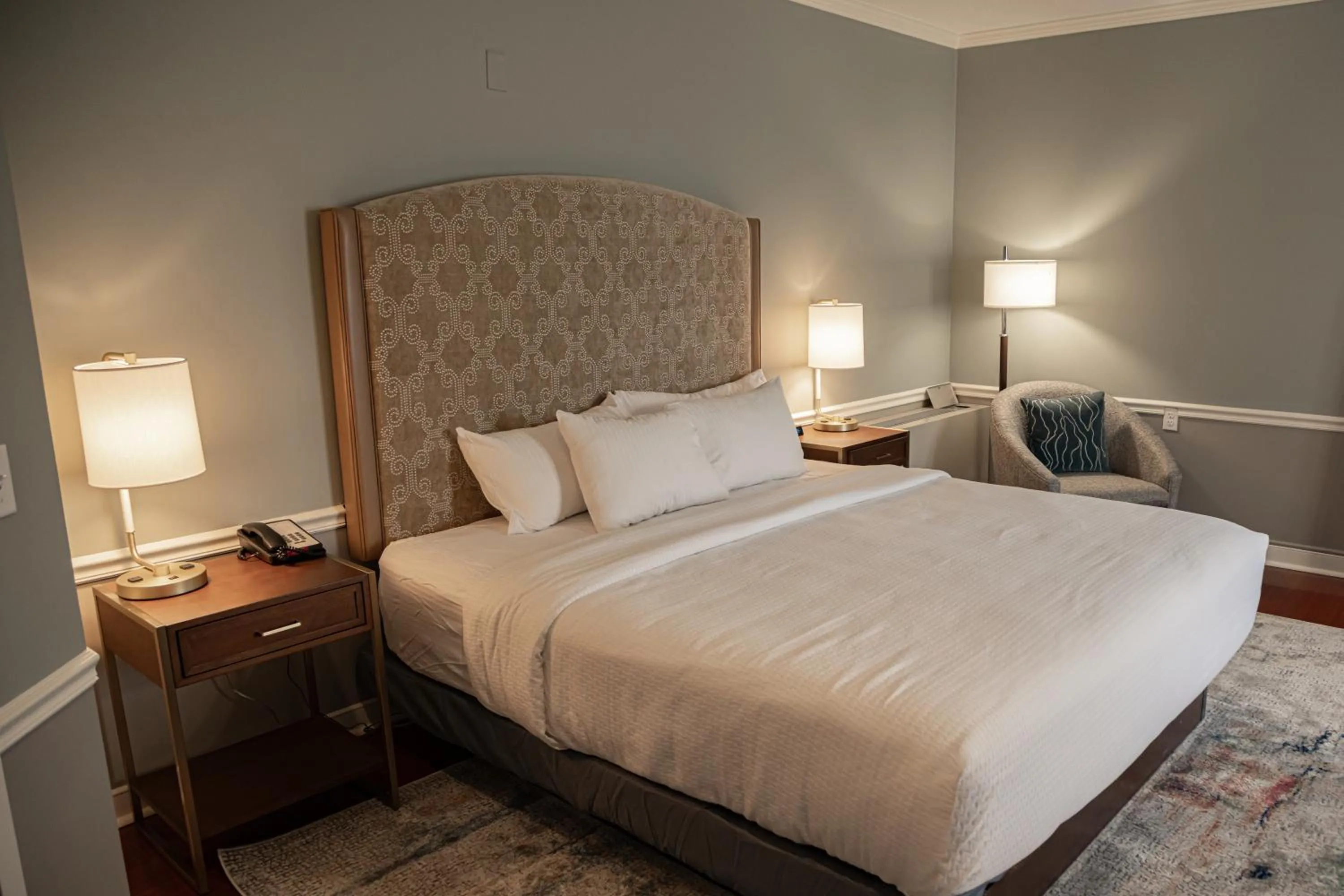 Bedroom, Bed in La Tourelle Inn & Spa