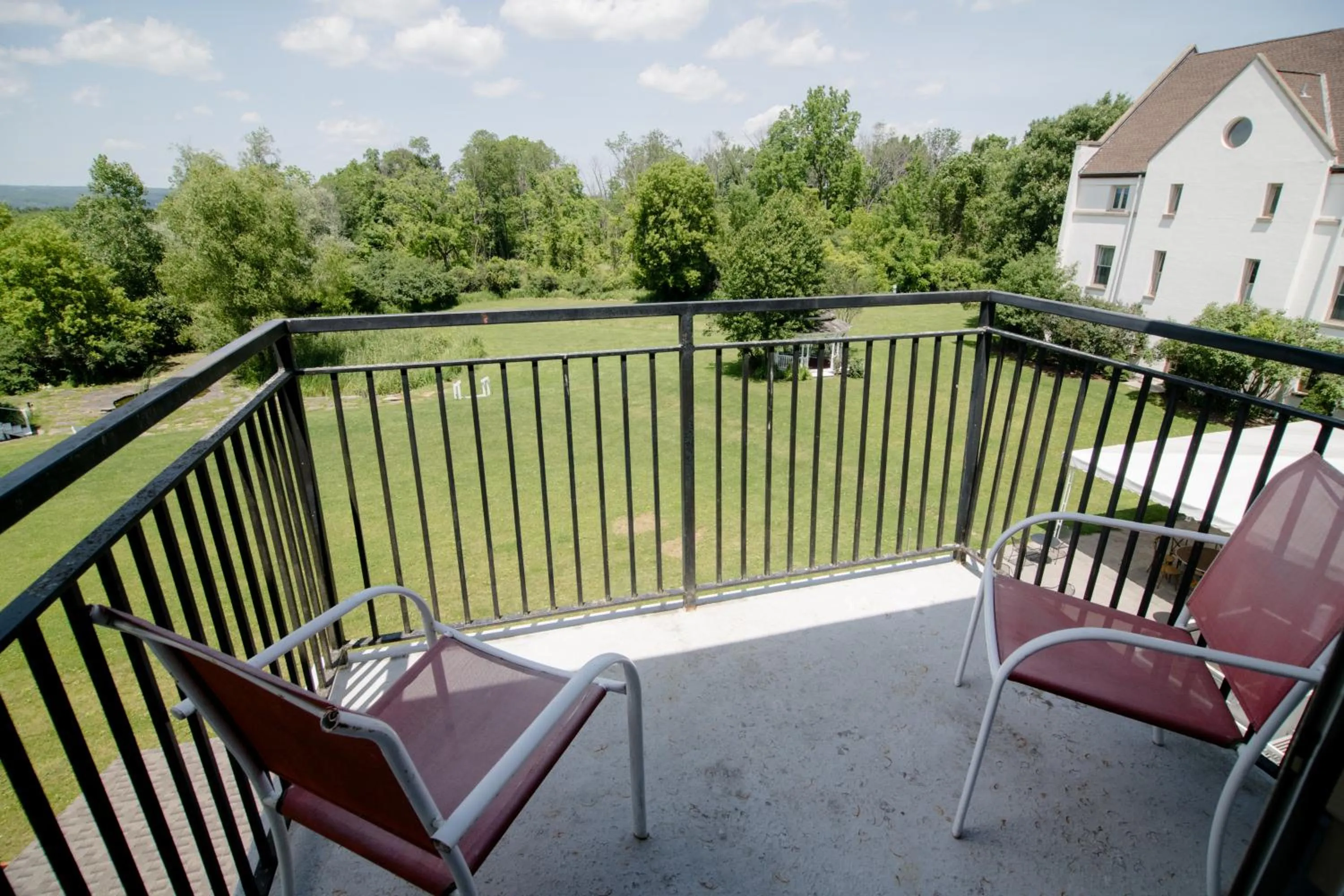 Balcony/Terrace in La Tourelle Inn & Spa