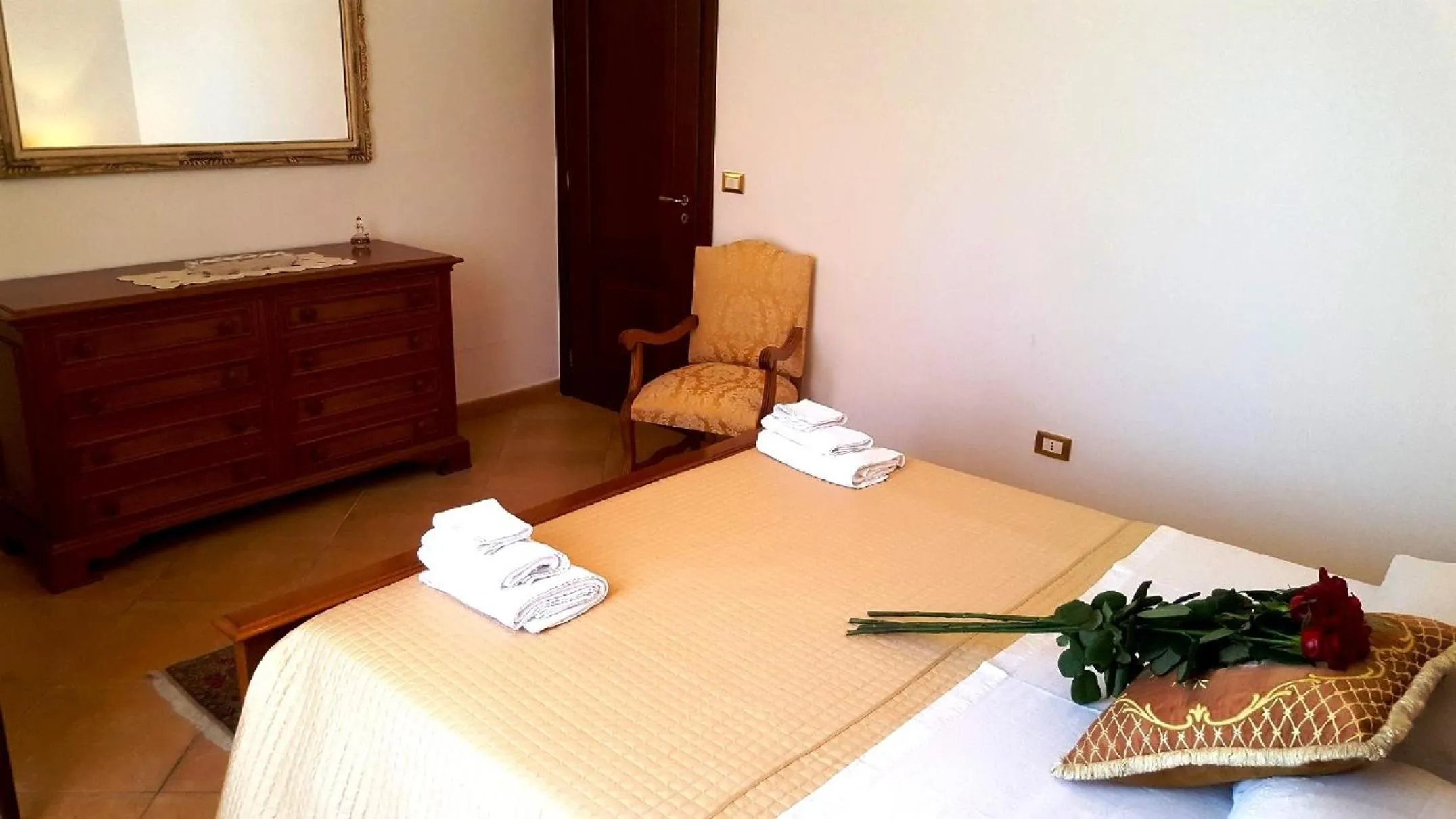 Bed in Palazzo Zimatore Residenza D'Epoca