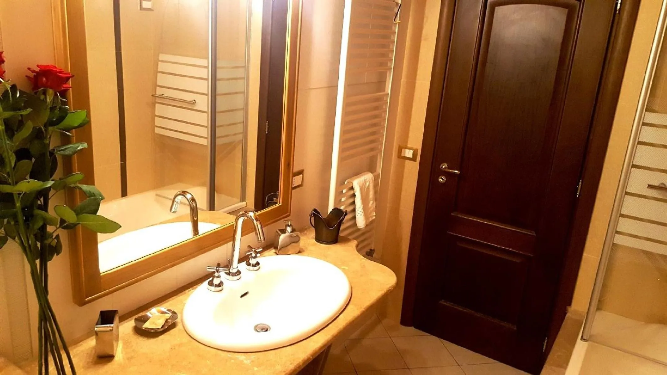 Shower in Palazzo Zimatore Residenza D'Epoca