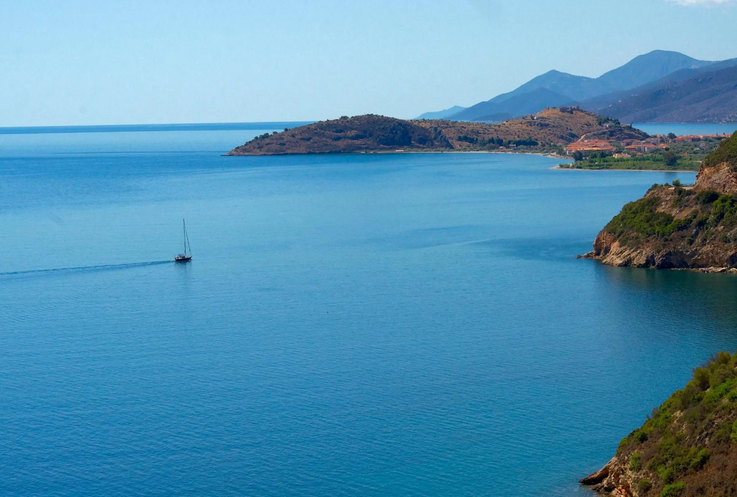 Day in Blue Horizon Suites