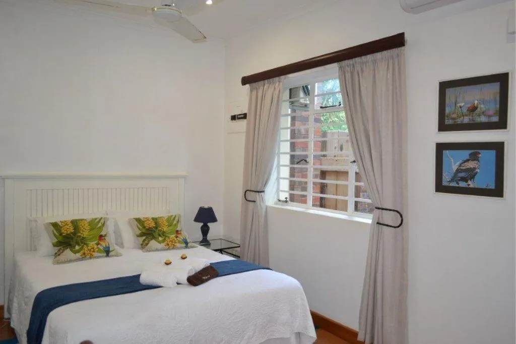 Bedroom, Bed in Hunters B&B