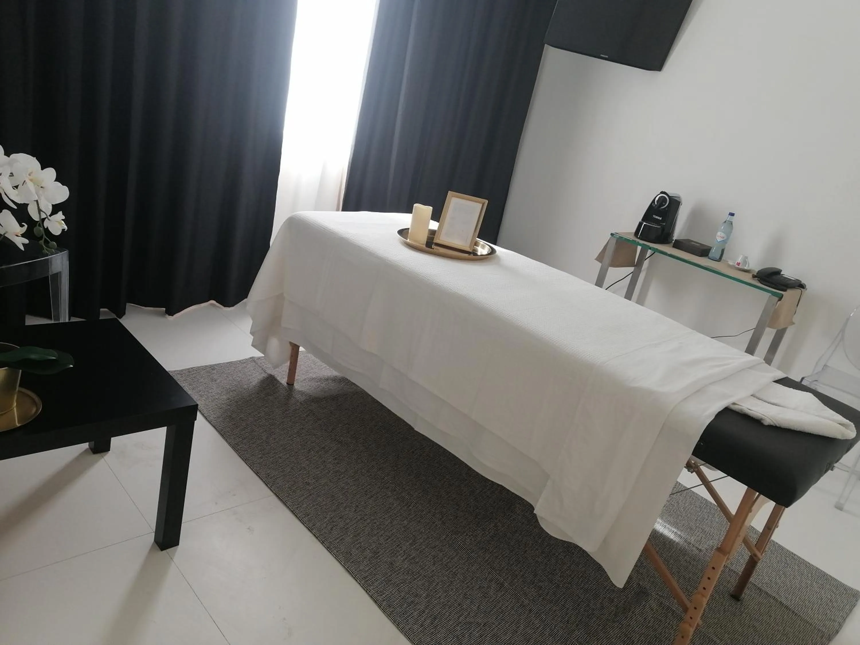 Massage, Bed in Faro Boutique Hotel