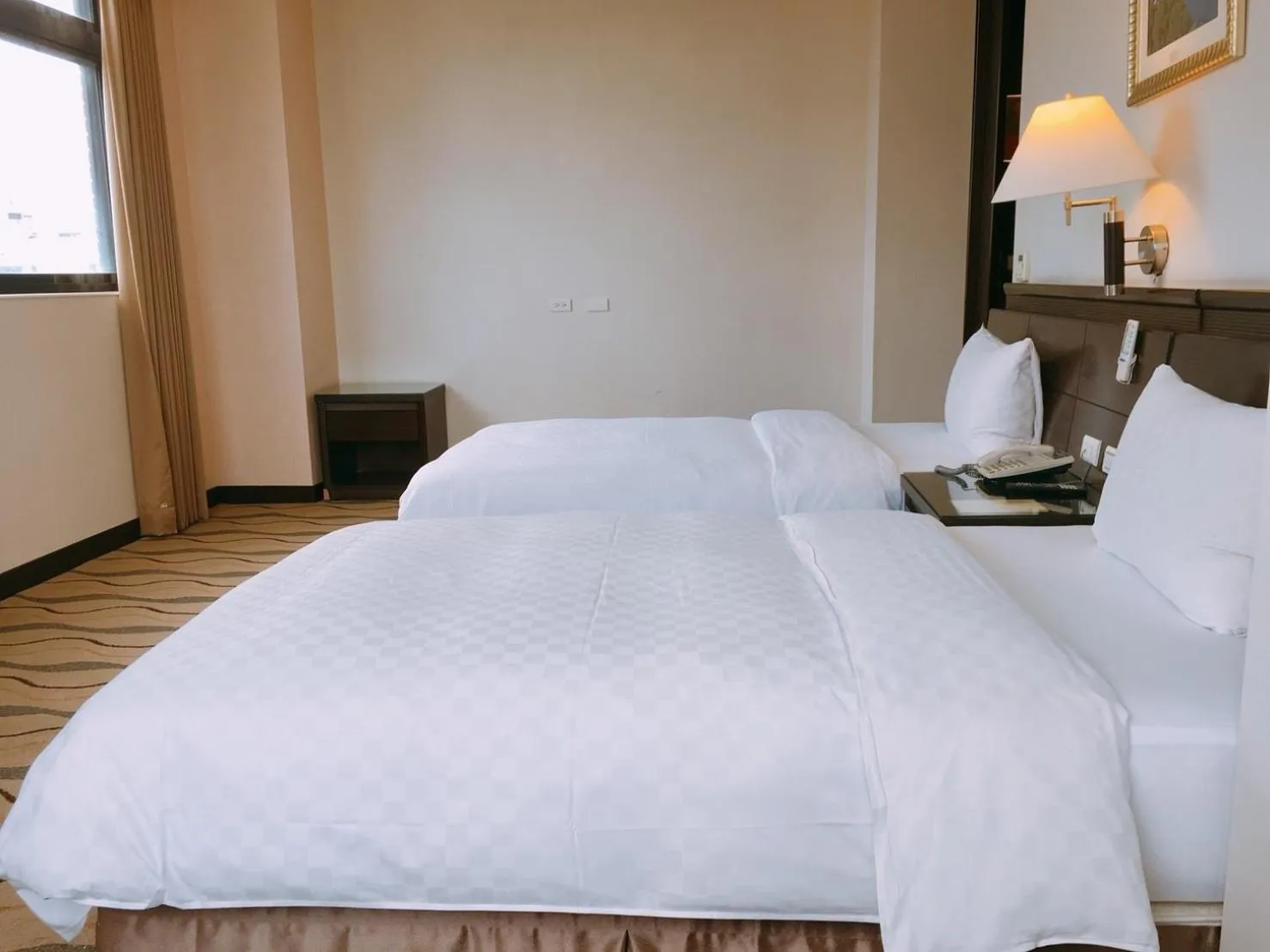 Bedroom, Bed in Chong Yu Hotel