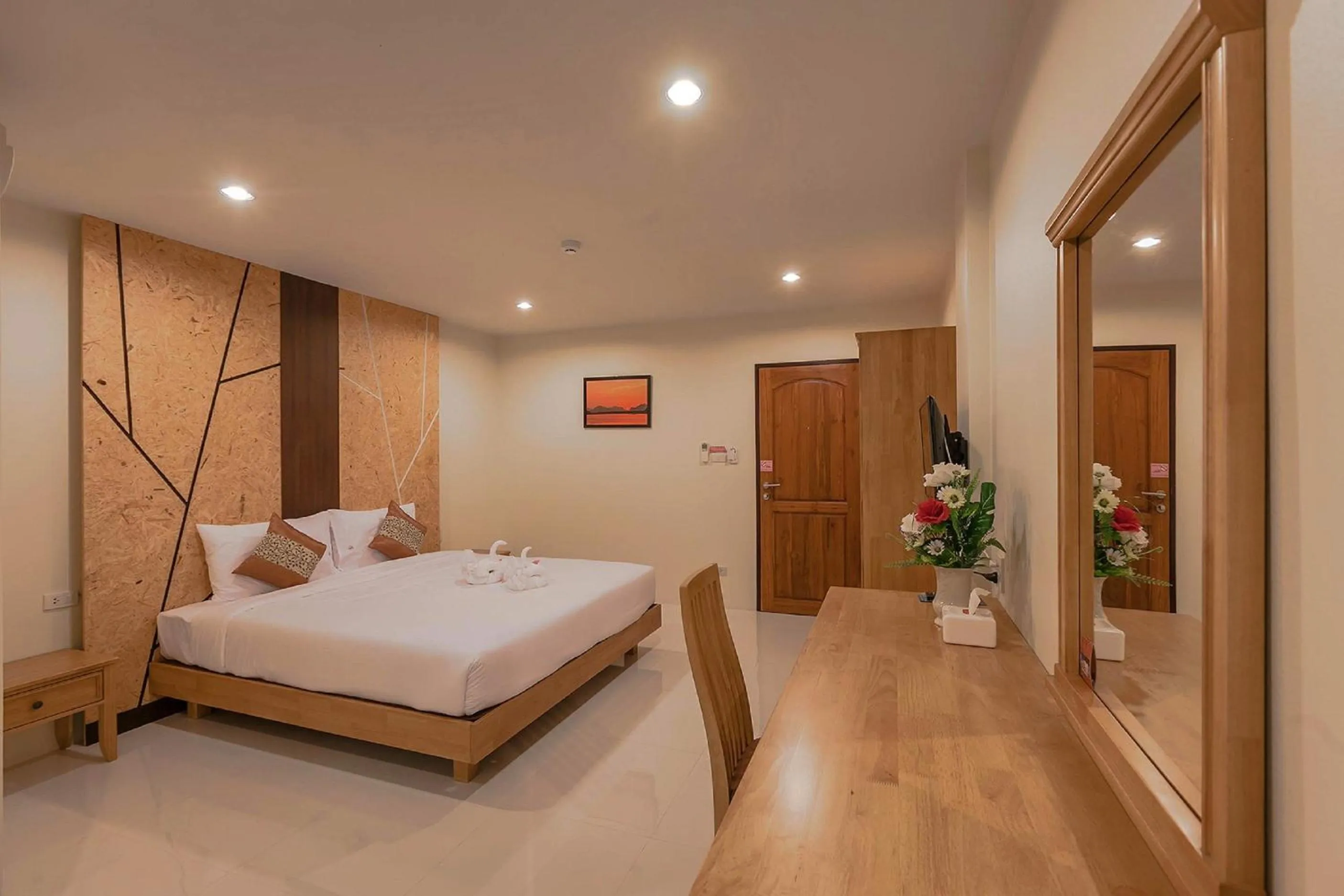 Photo of the whole room, Bed in JS Residence Krabi