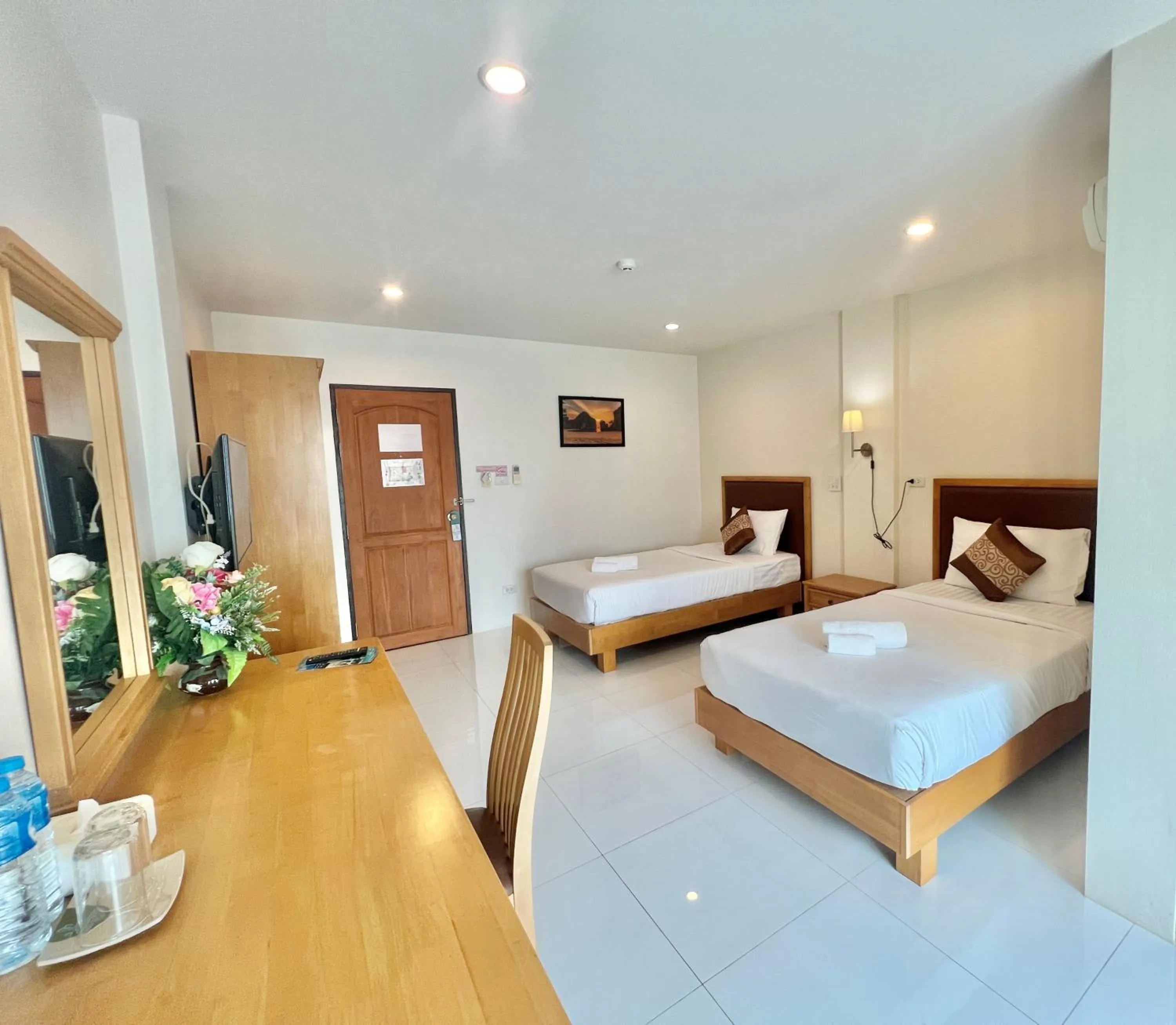 Bedroom, Bed in JS Residence Krabi
