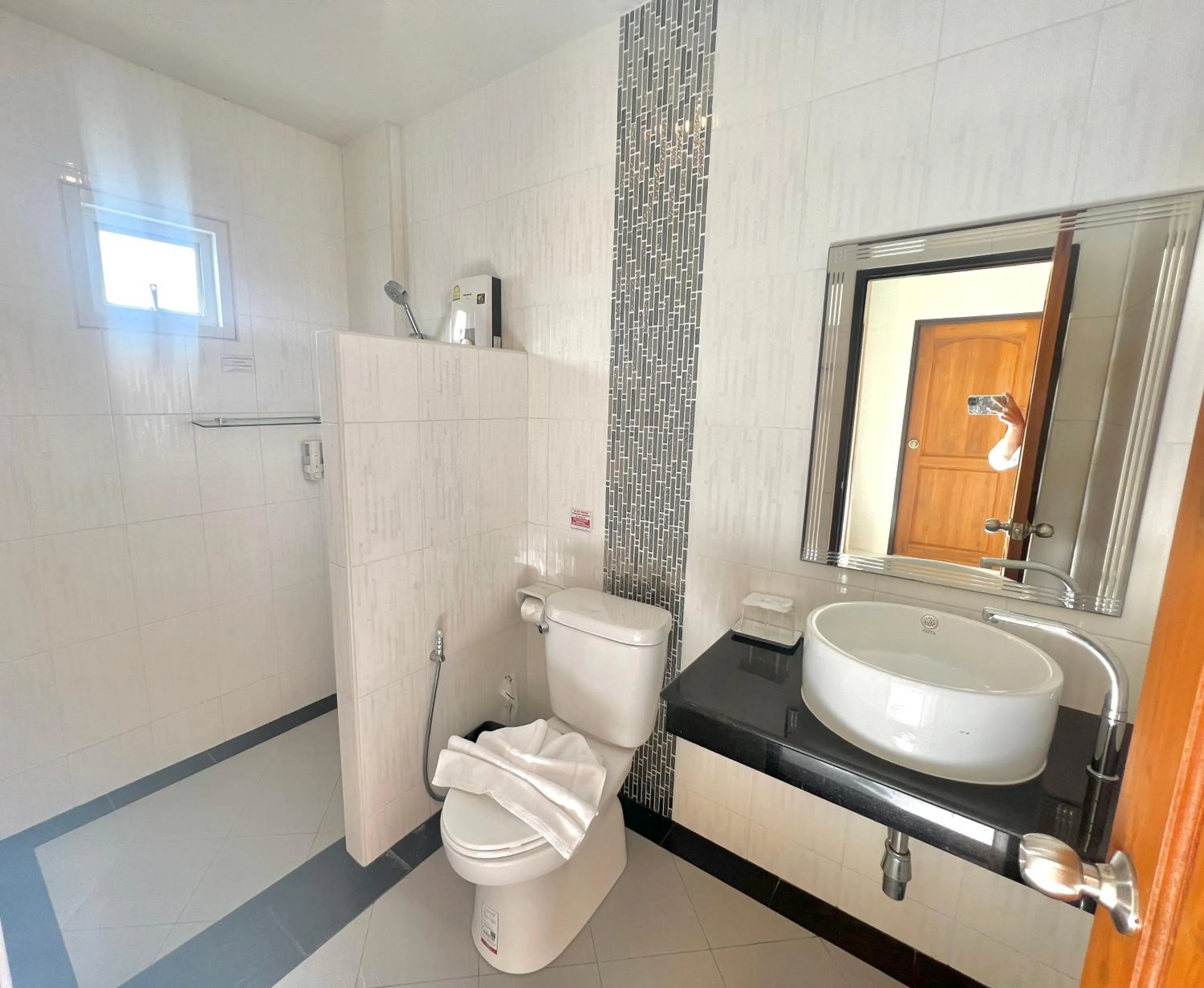 Toilet in JS Residence Krabi