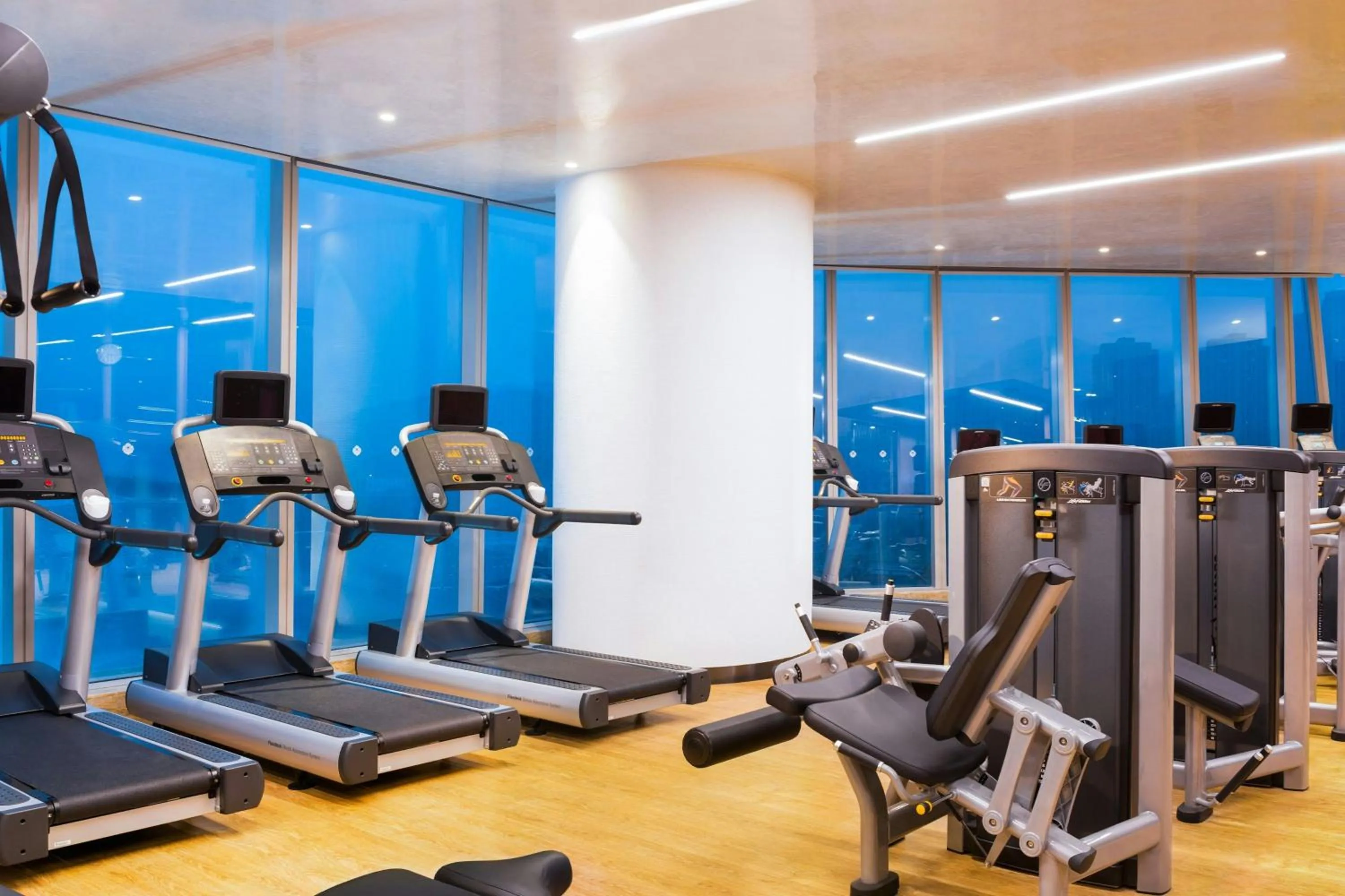 Fitness centre/facilities in Meixi Lake Hotel, a Luxury Collection Hotel, Changsha