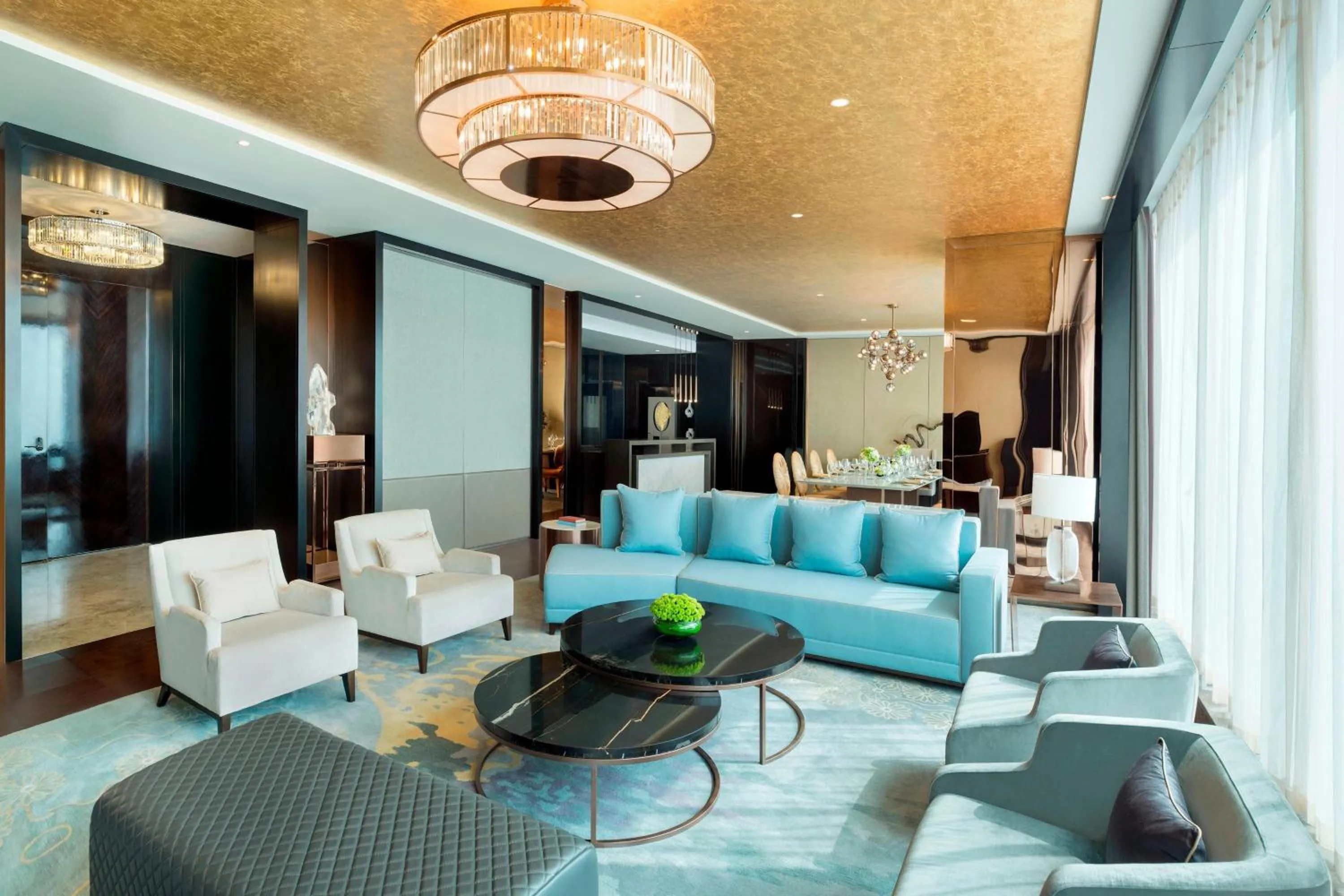 Living room in Meixi Lake Hotel, a Luxury Collection Hotel, Changsha