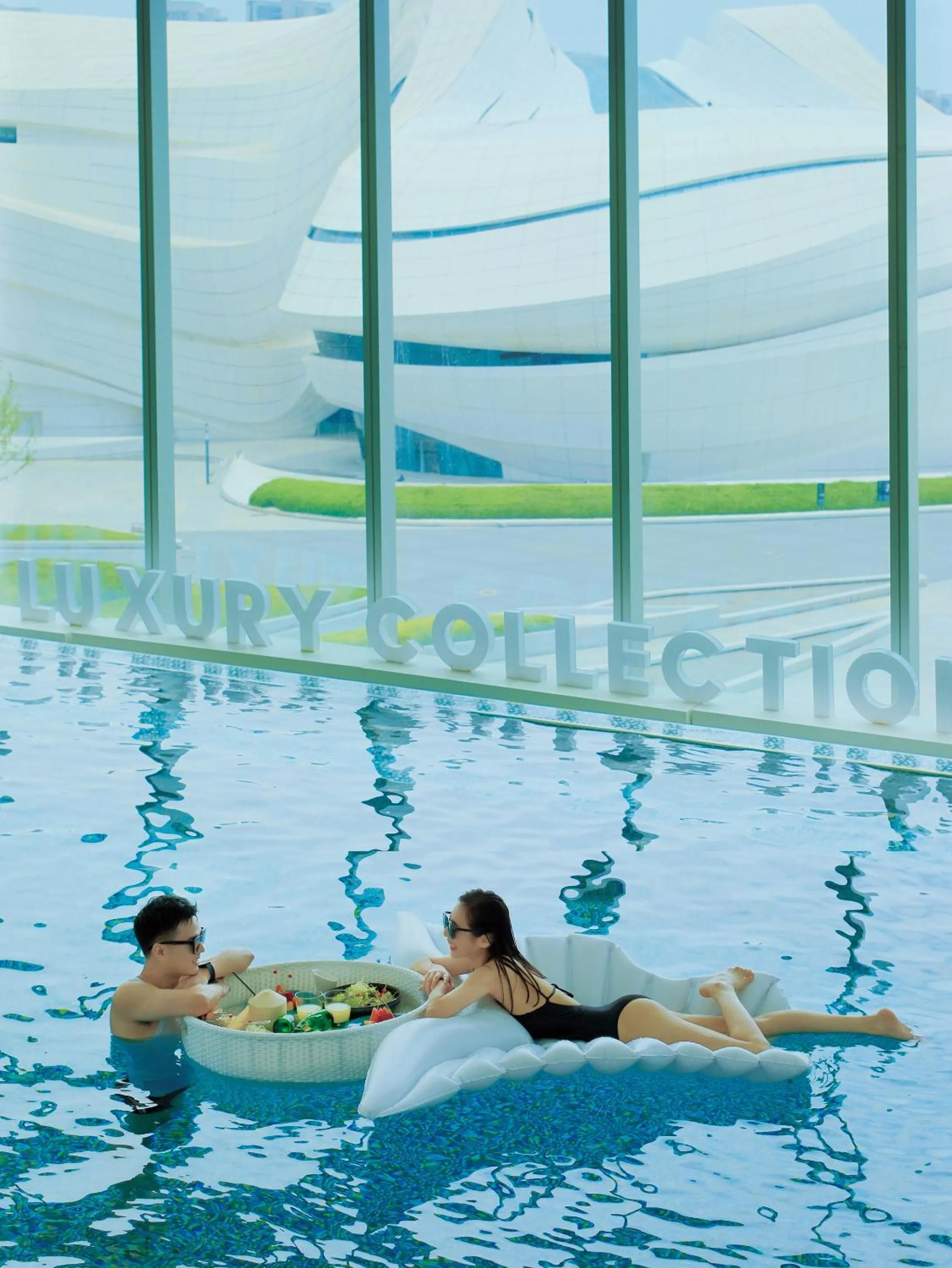 Swimming pool in Meixi Lake Hotel, a Luxury Collection Hotel, Changsha