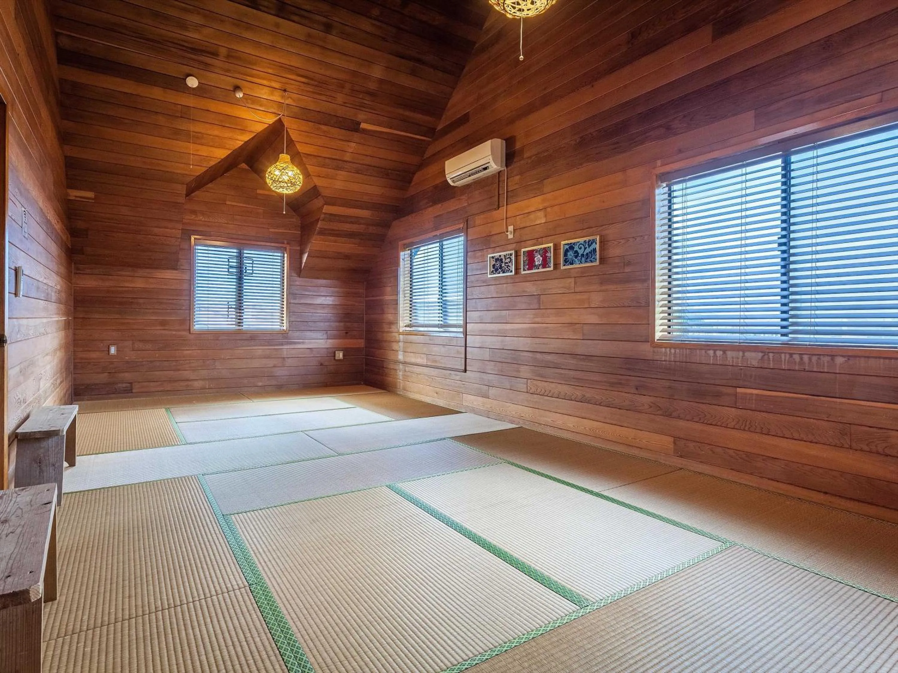 Photo of the whole room in Kariyushi Condominium Resort Yuudekiya