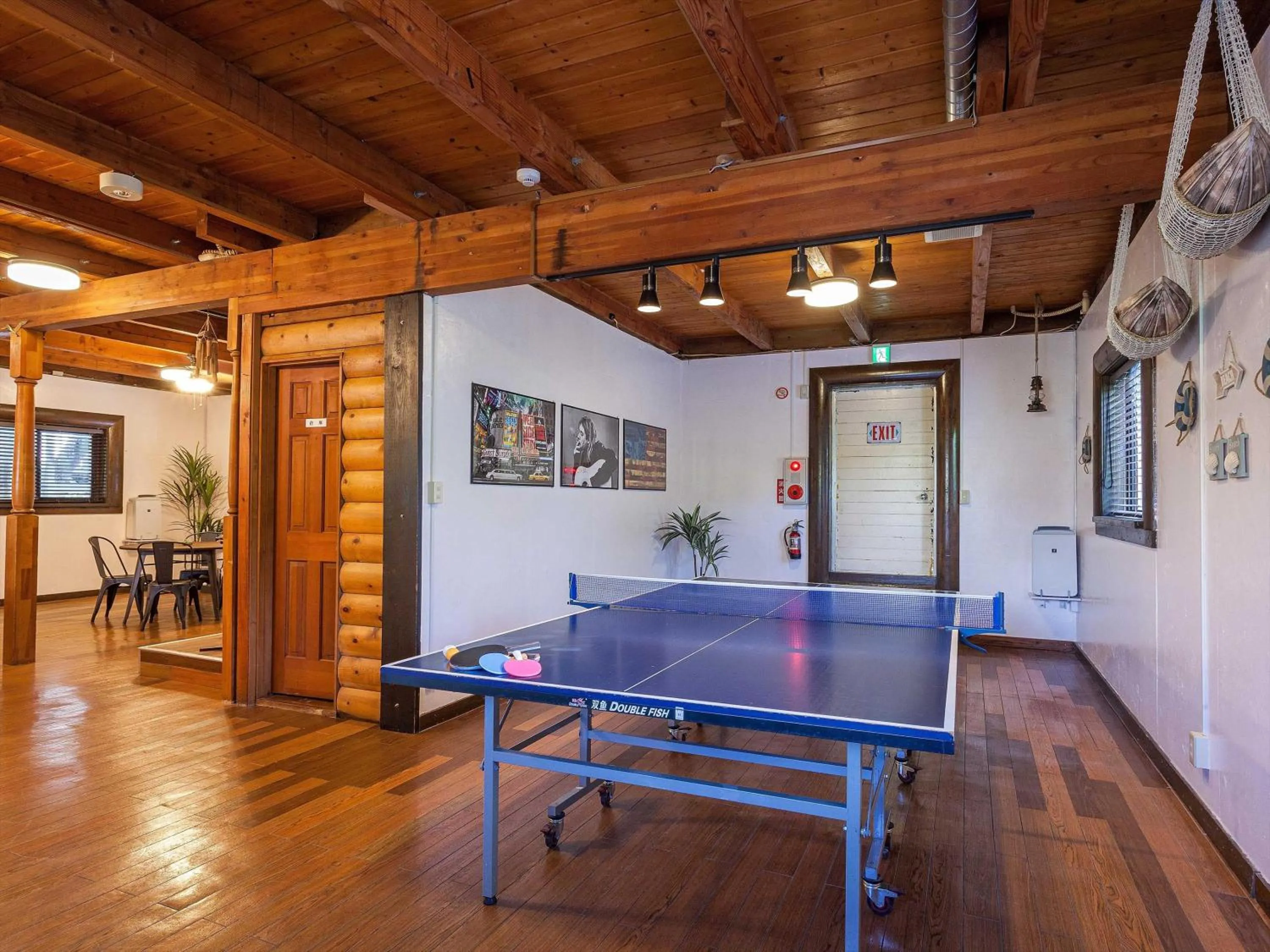 Table tennis in Kariyushi Condominium Resort Yuudekiya