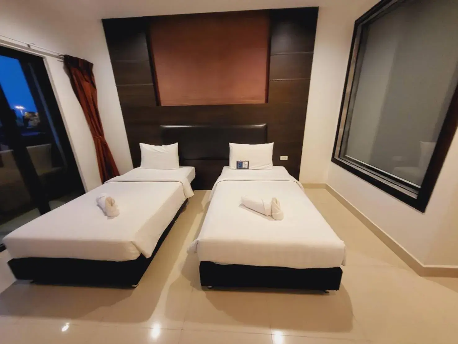 Deluxe Twin Room in Tribe Pattaya Deluxe Twin Room in Tribe Pattaya