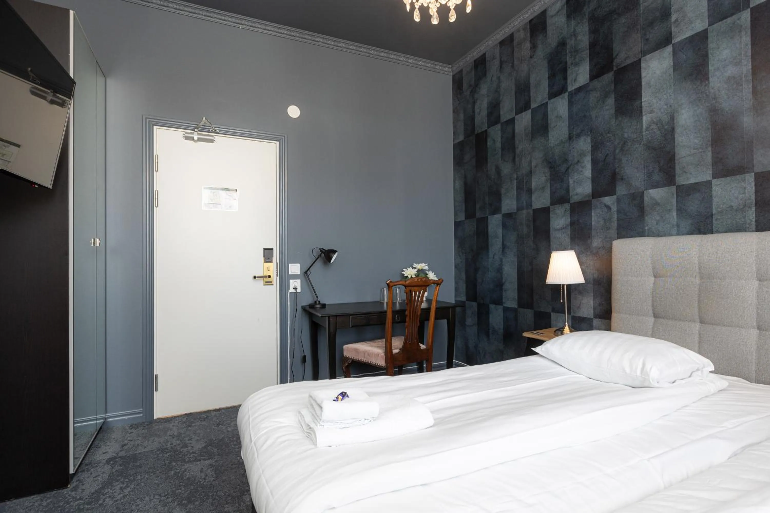 Bedroom, Bed in Hotell Drottninggatan 11