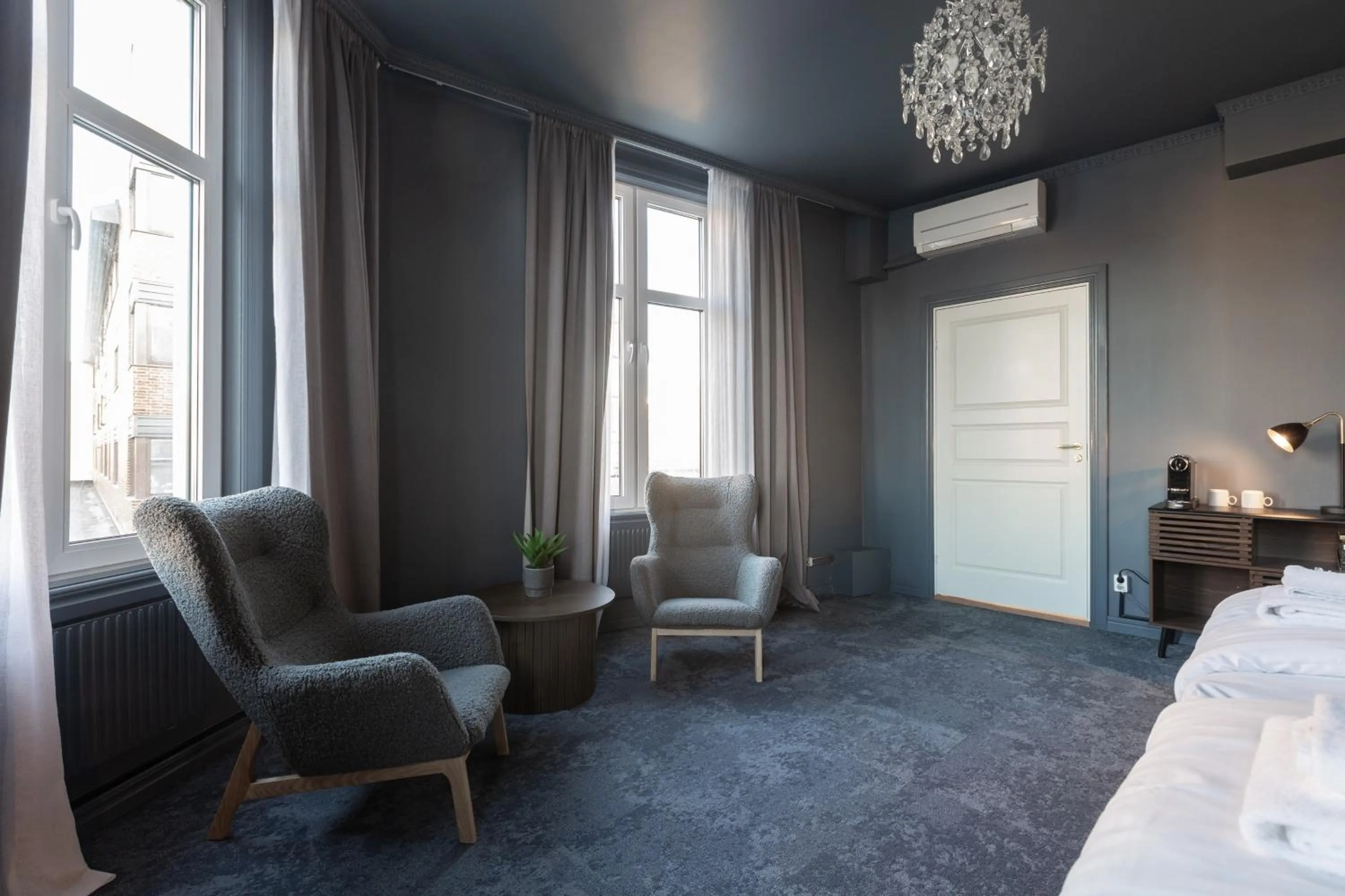 Property building, Bed in Hotell Drottninggatan 11