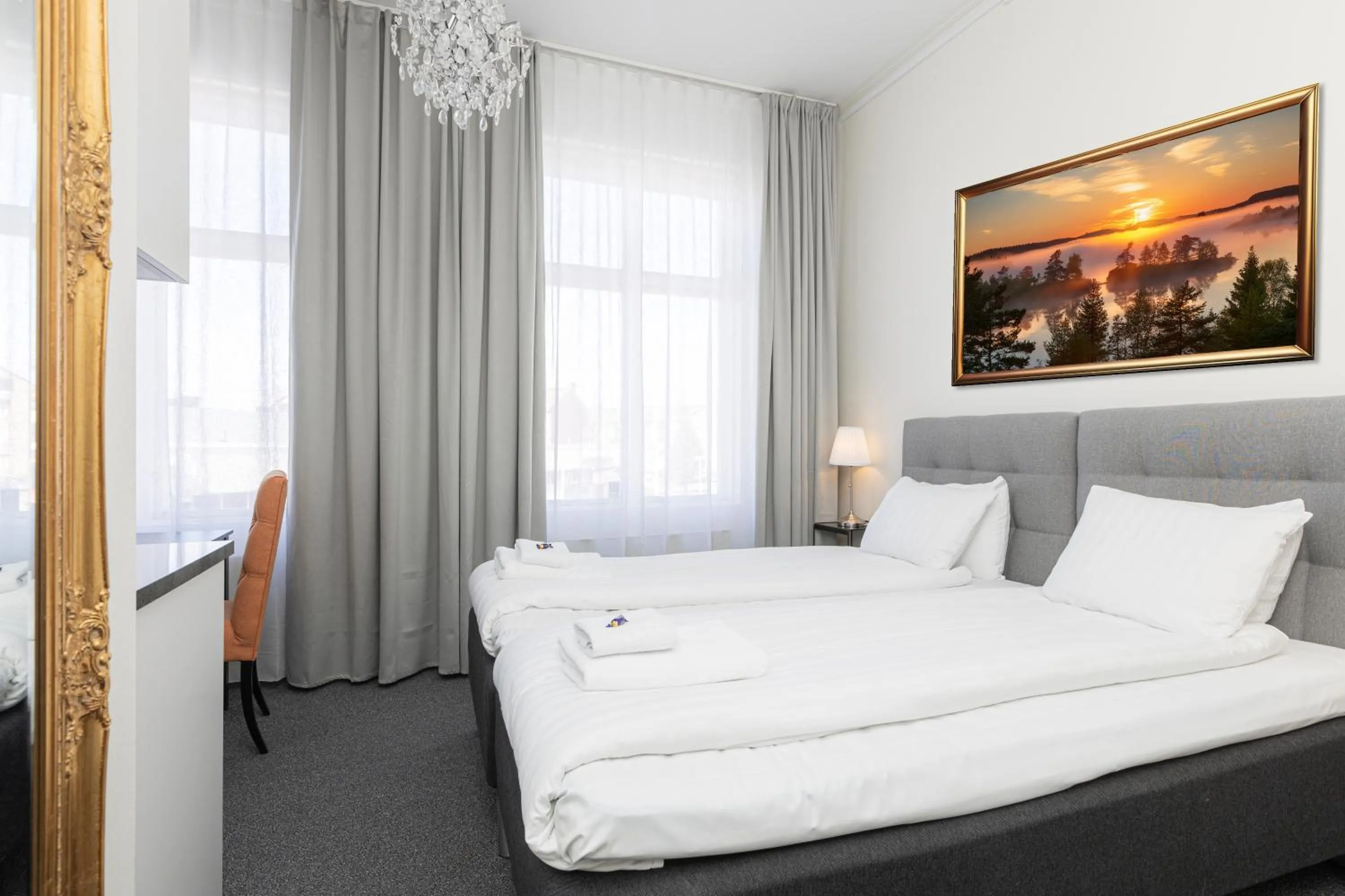 Property building, Bed in Hotell Drottninggatan 11