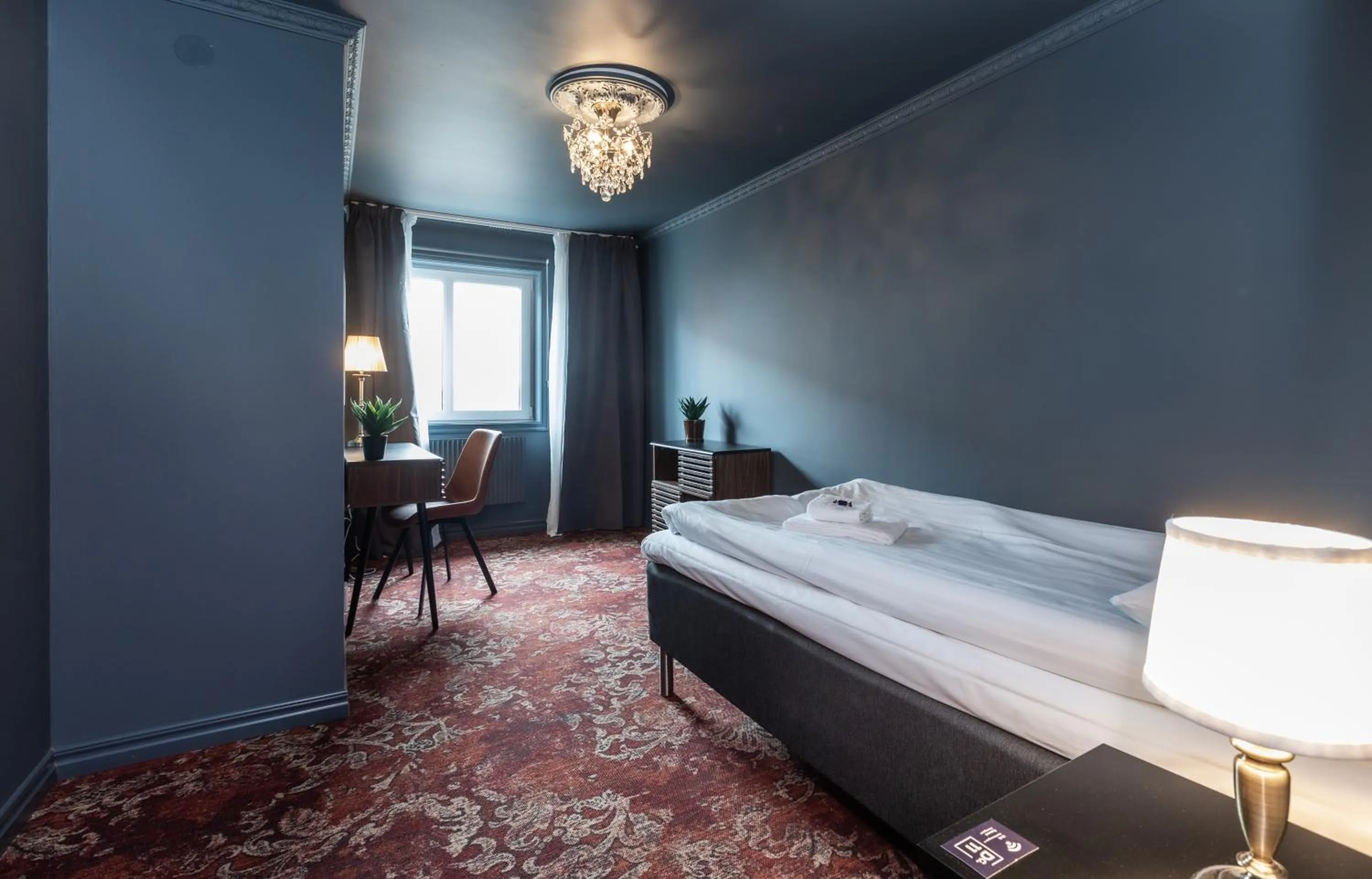 Property building, Bed in Hotell Drottninggatan 11