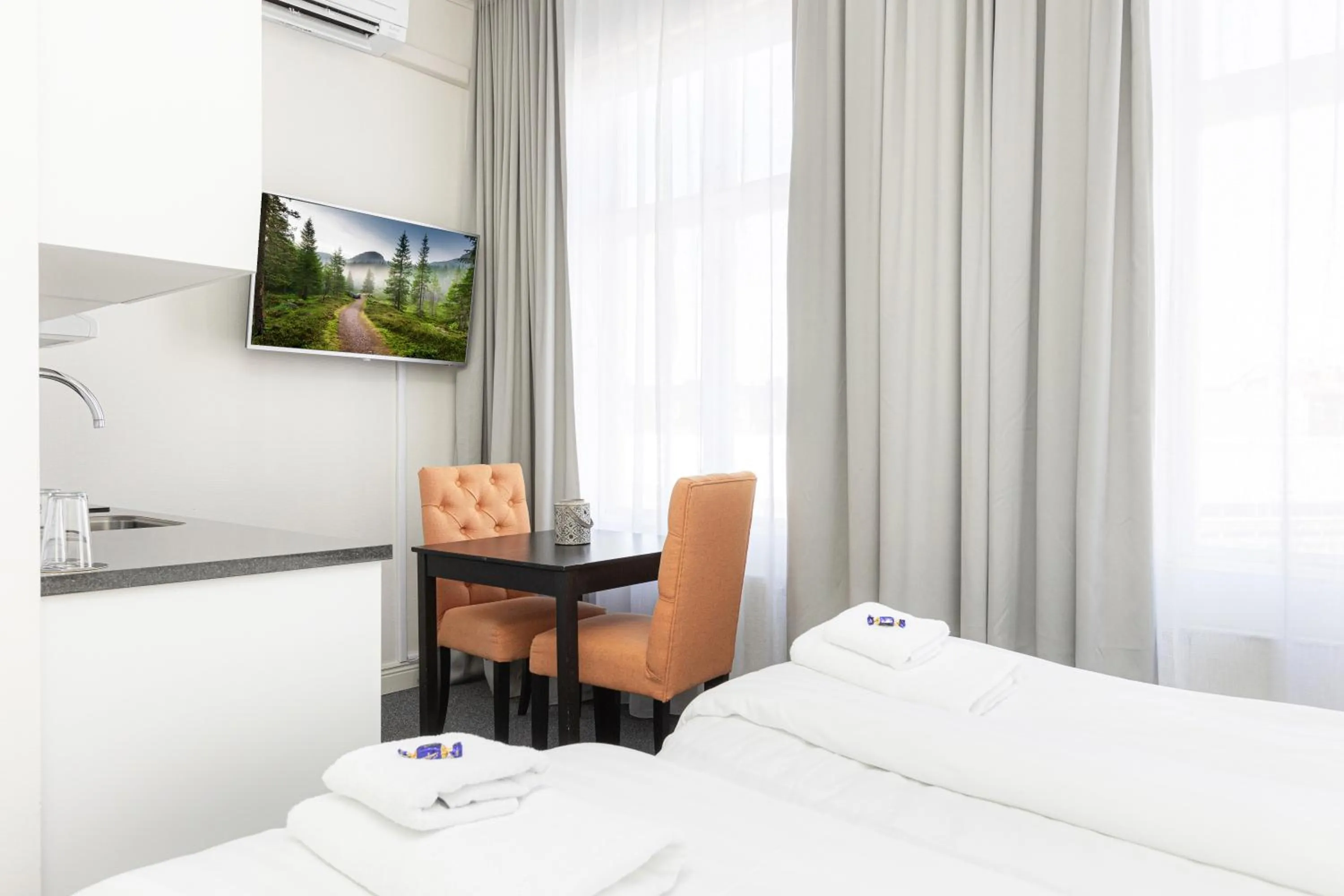 Property building, Bed in Hotell Drottninggatan 11