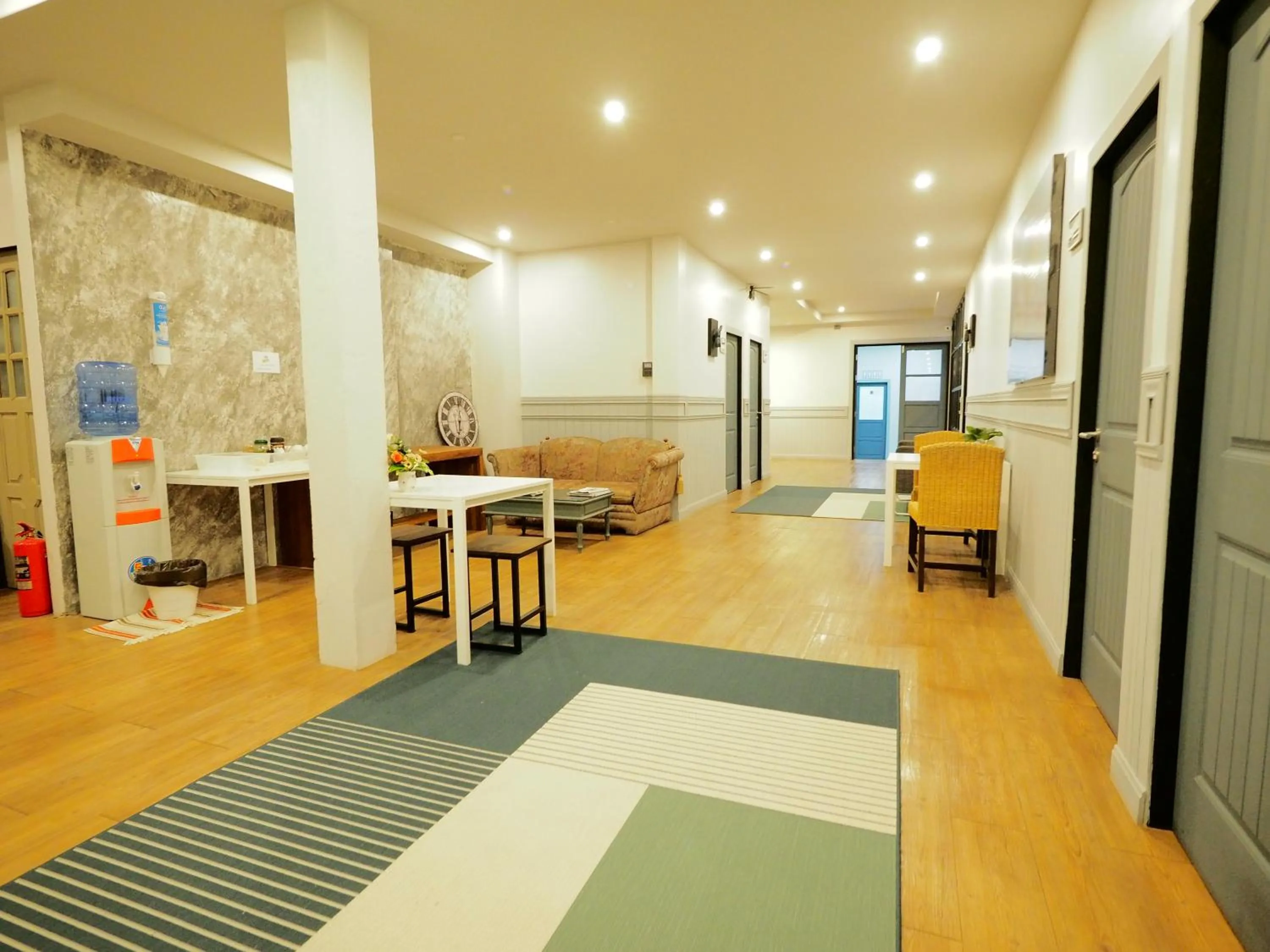 Photo of the whole room in Uno Chiangmai