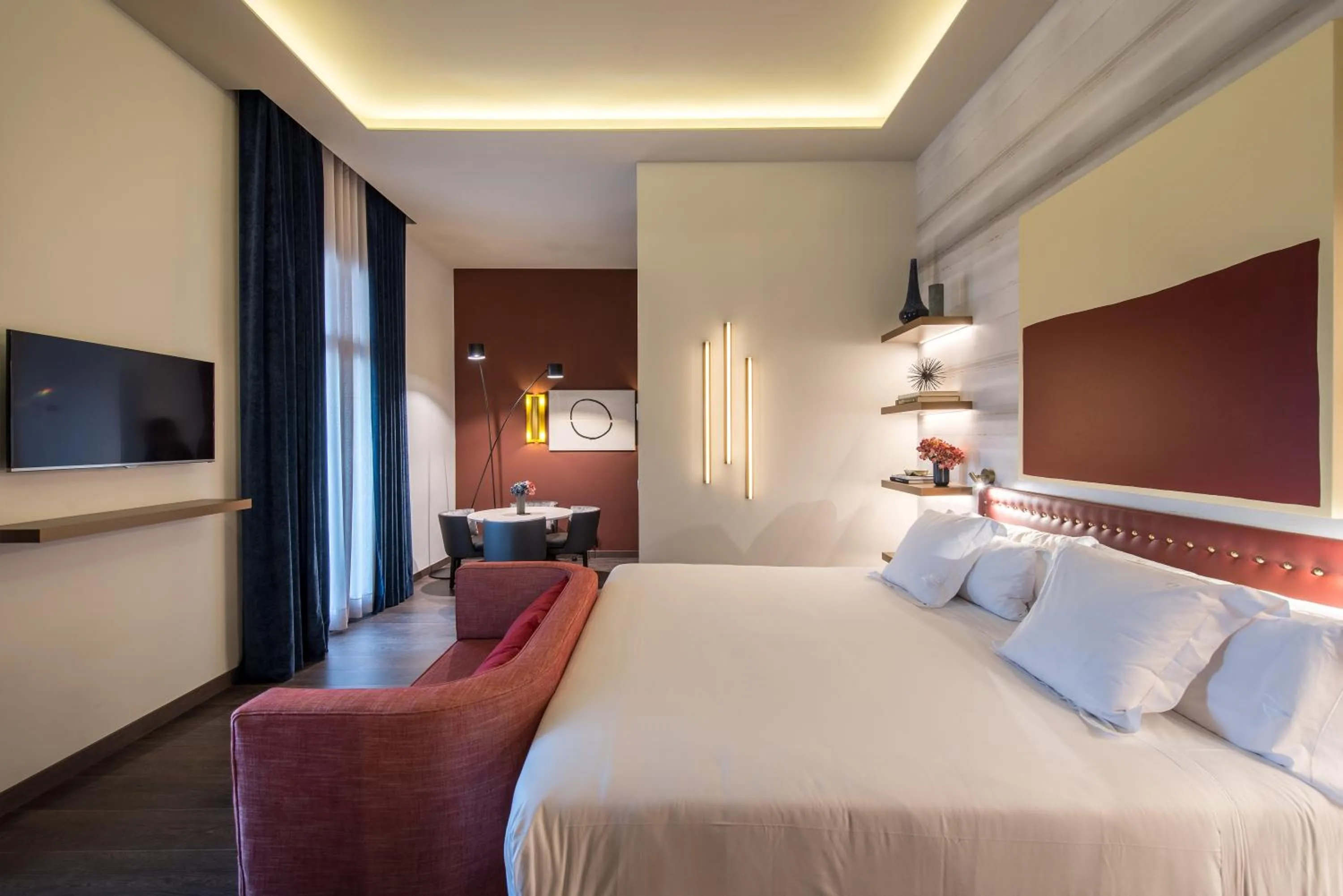 Photo of the whole room, Bed in Vincci Mae