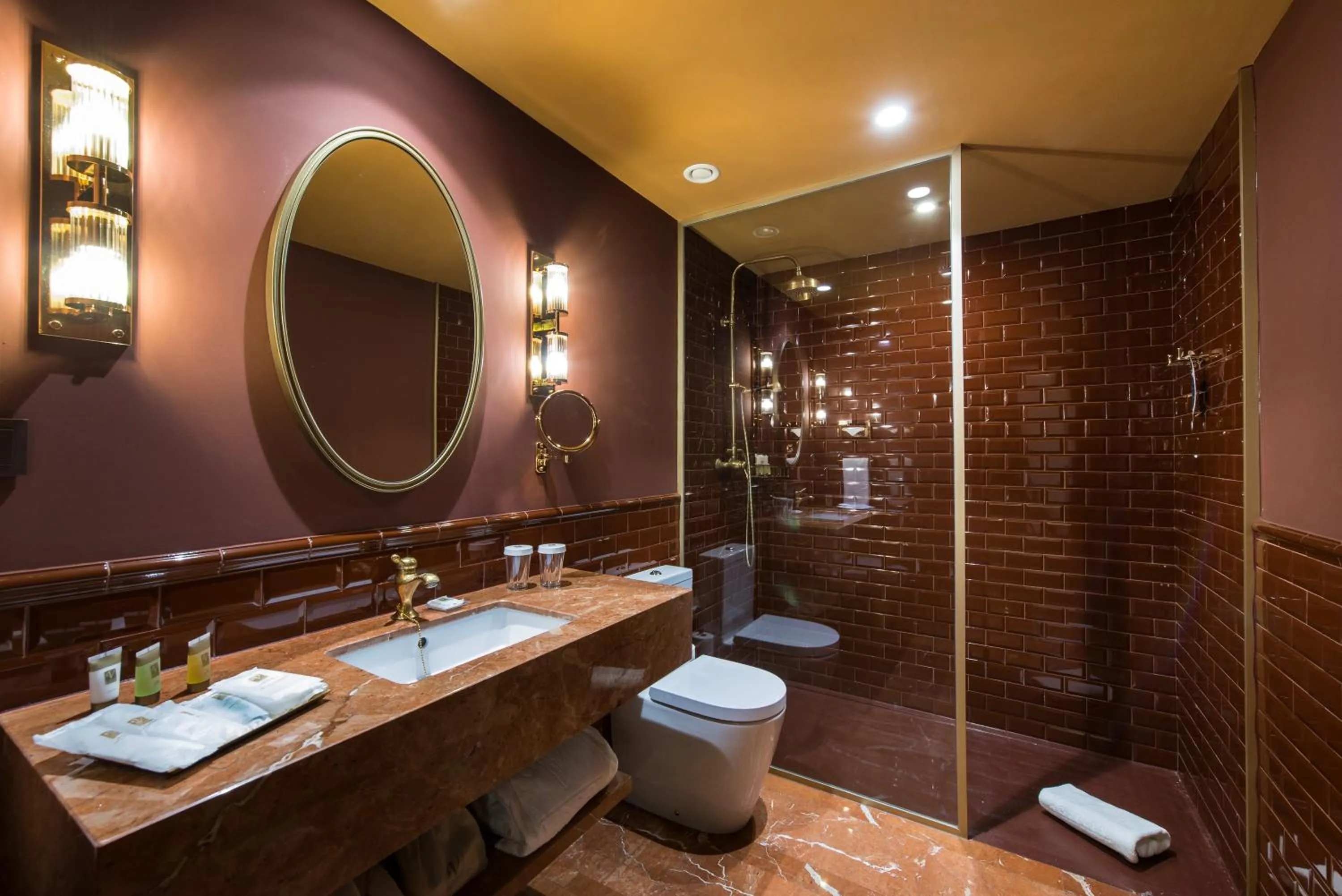 Bathroom in Vincci Mae