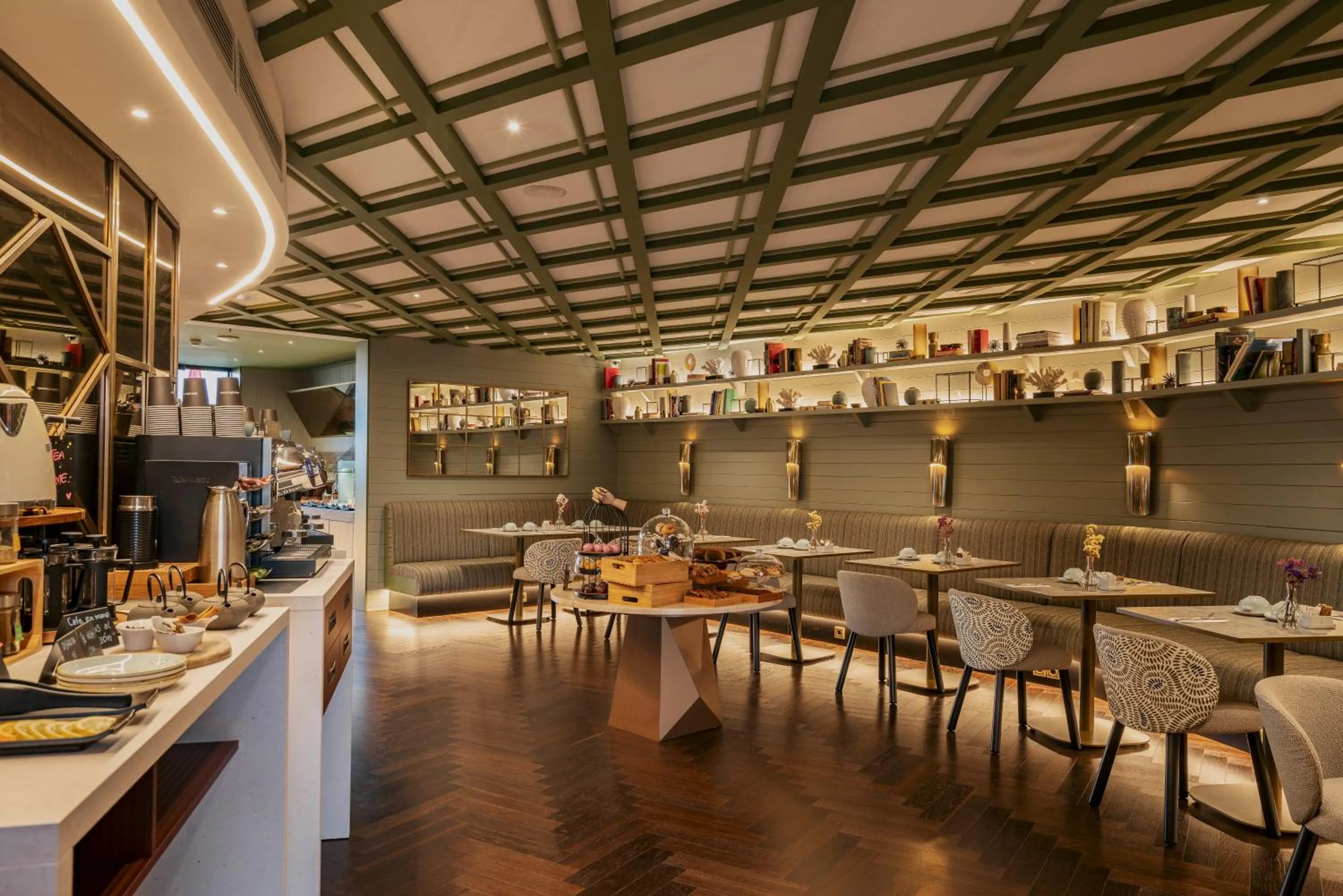 Breakfast in Vincci Mae