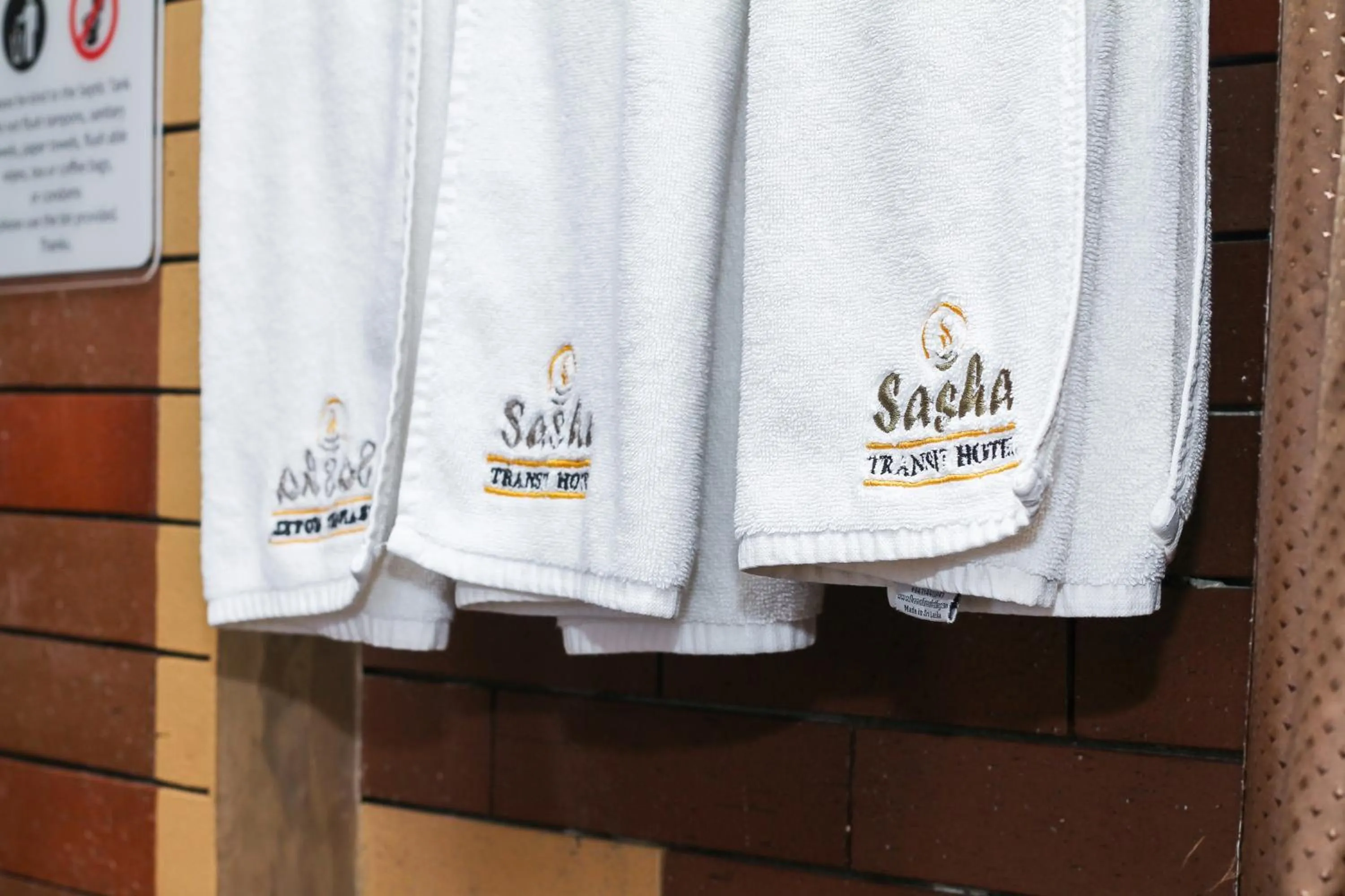 towels in Sasha Transit Hotel