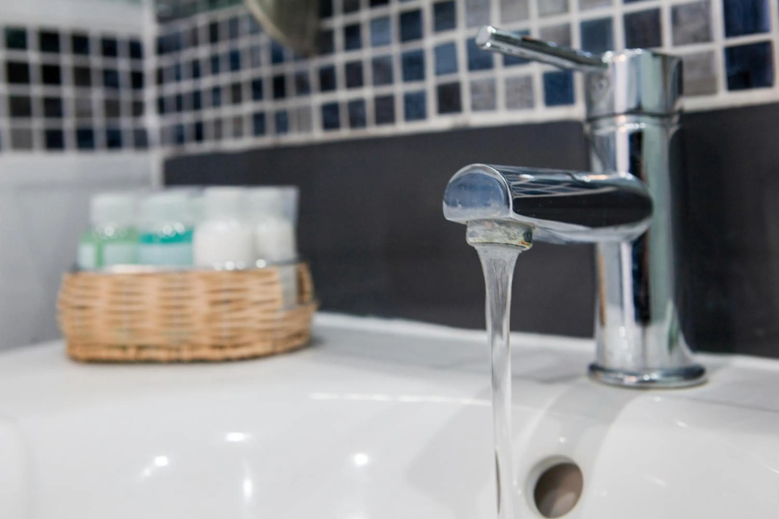 Bathroom in Luna Rossa Santorini