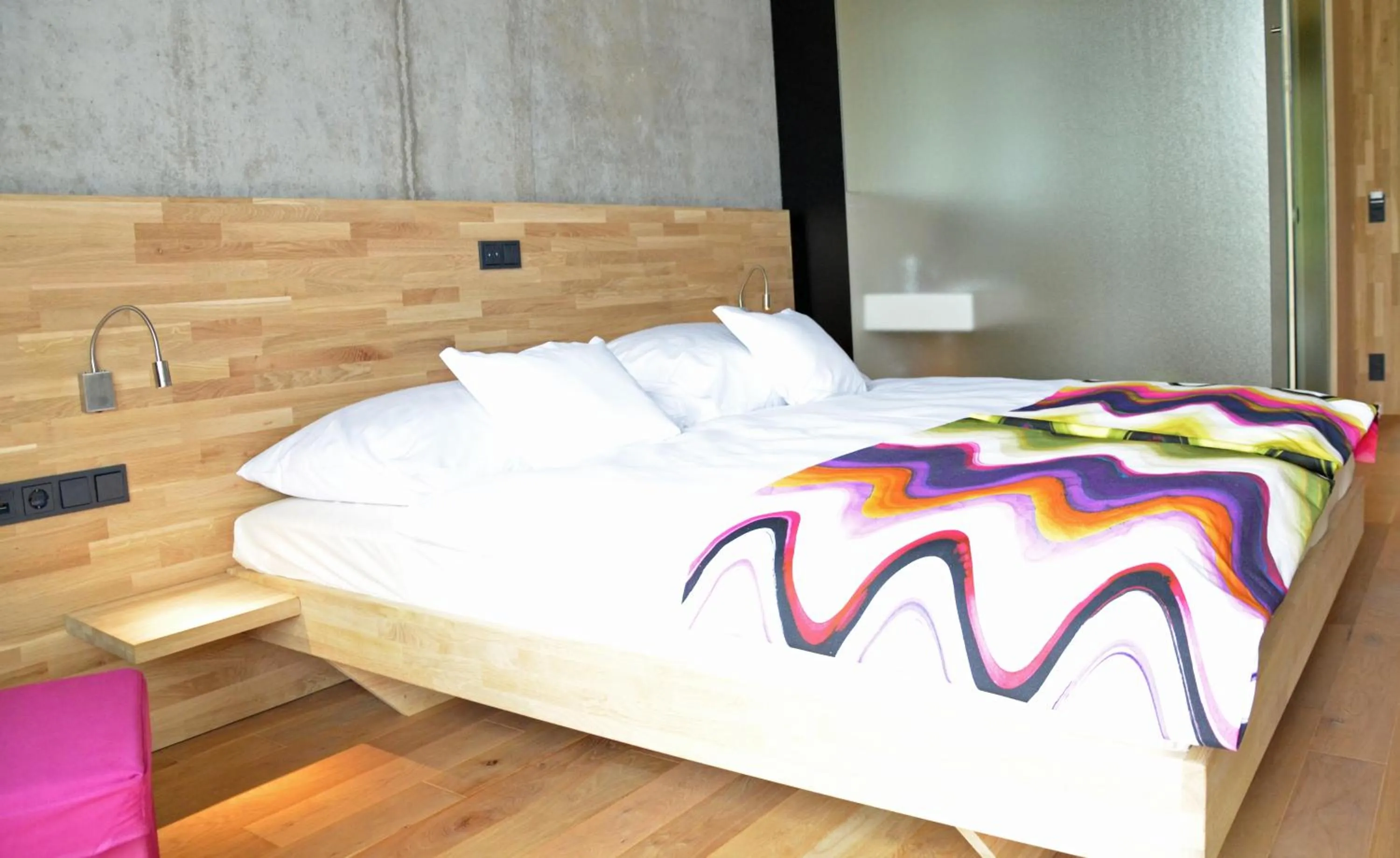 Bed in Hotel de l'Ecluse Superior