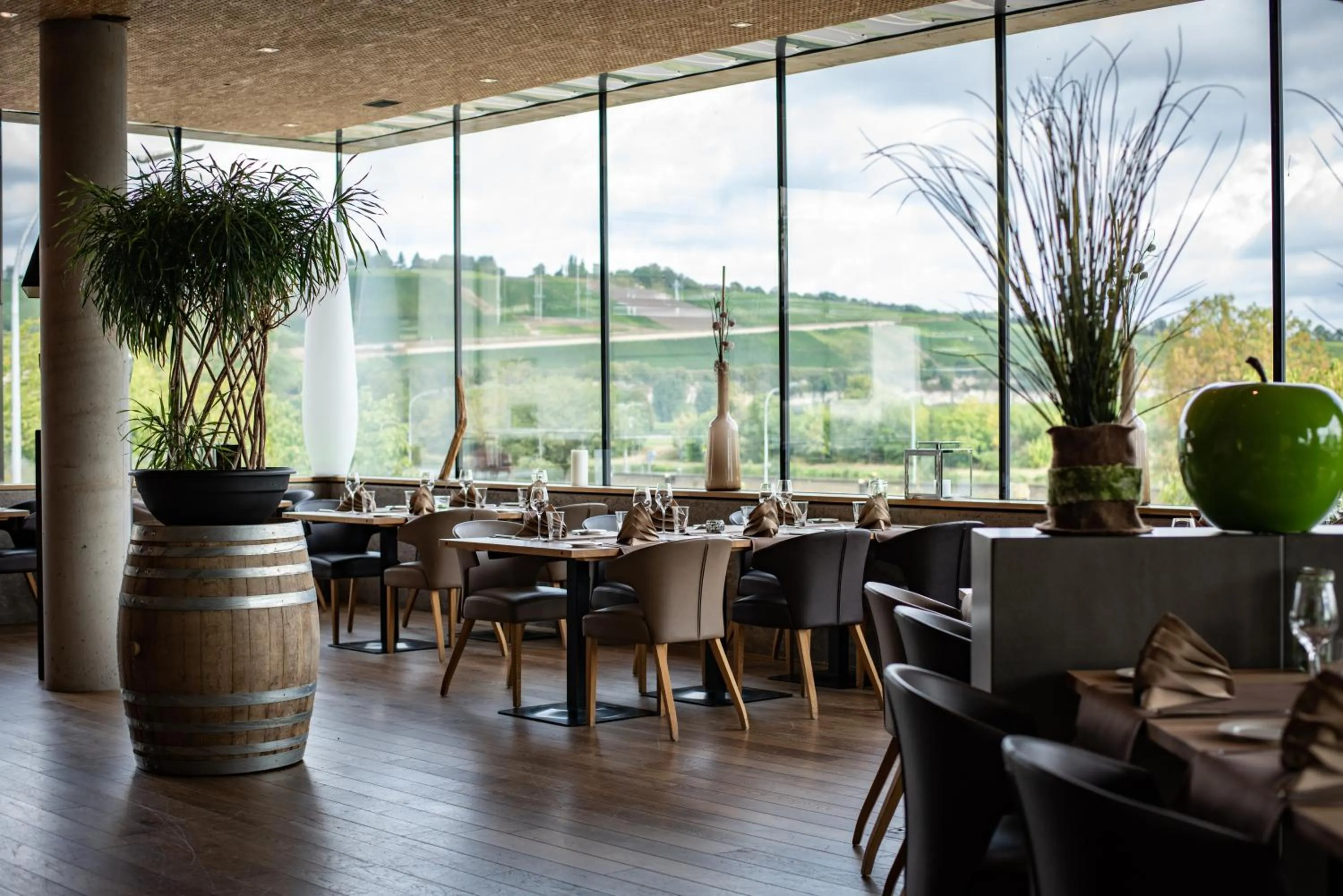 Restaurant/places to eat in Hotel de l'Ecluse Superior