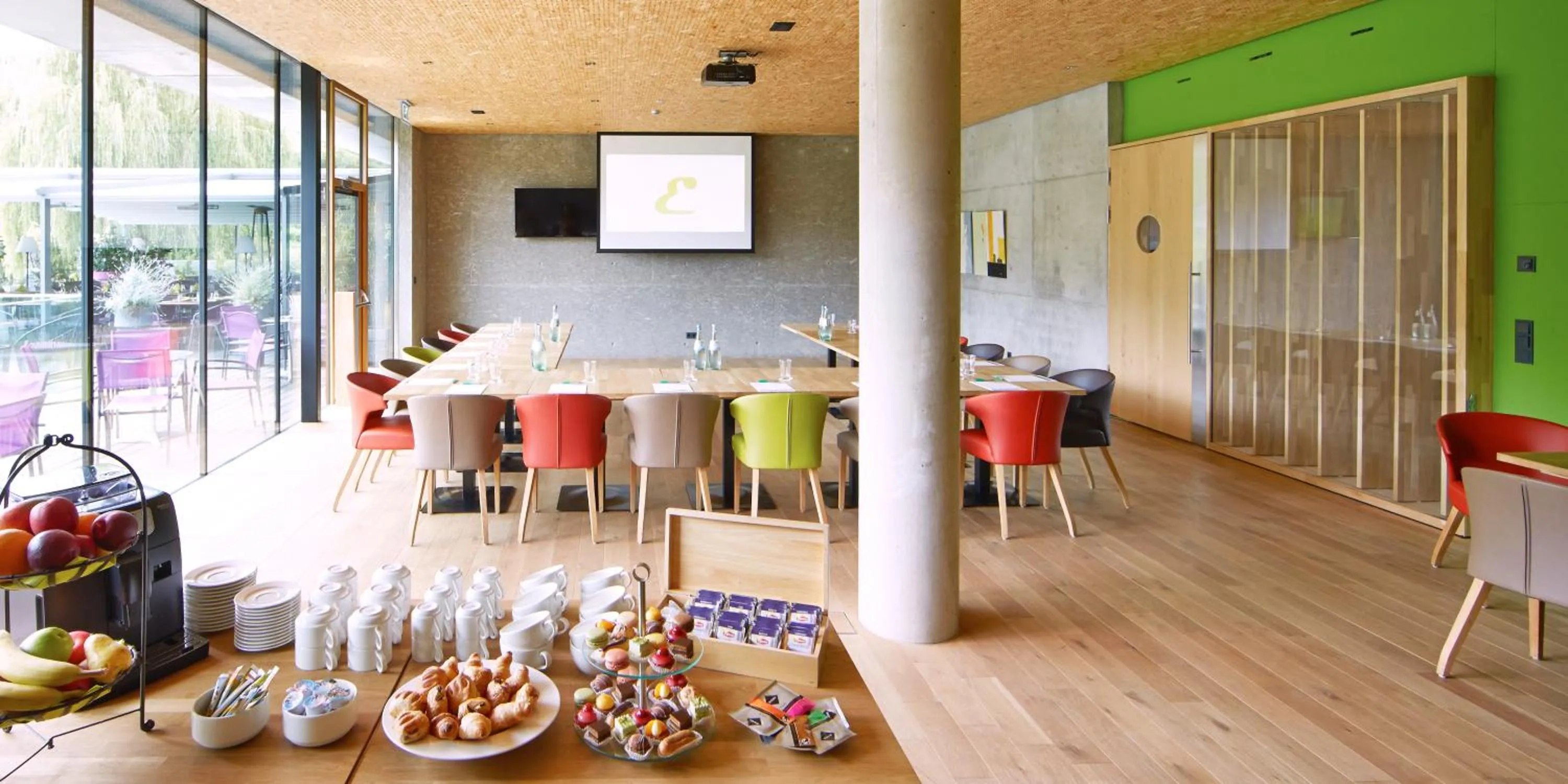 Business facilities in Hotel de l'Ecluse Superior