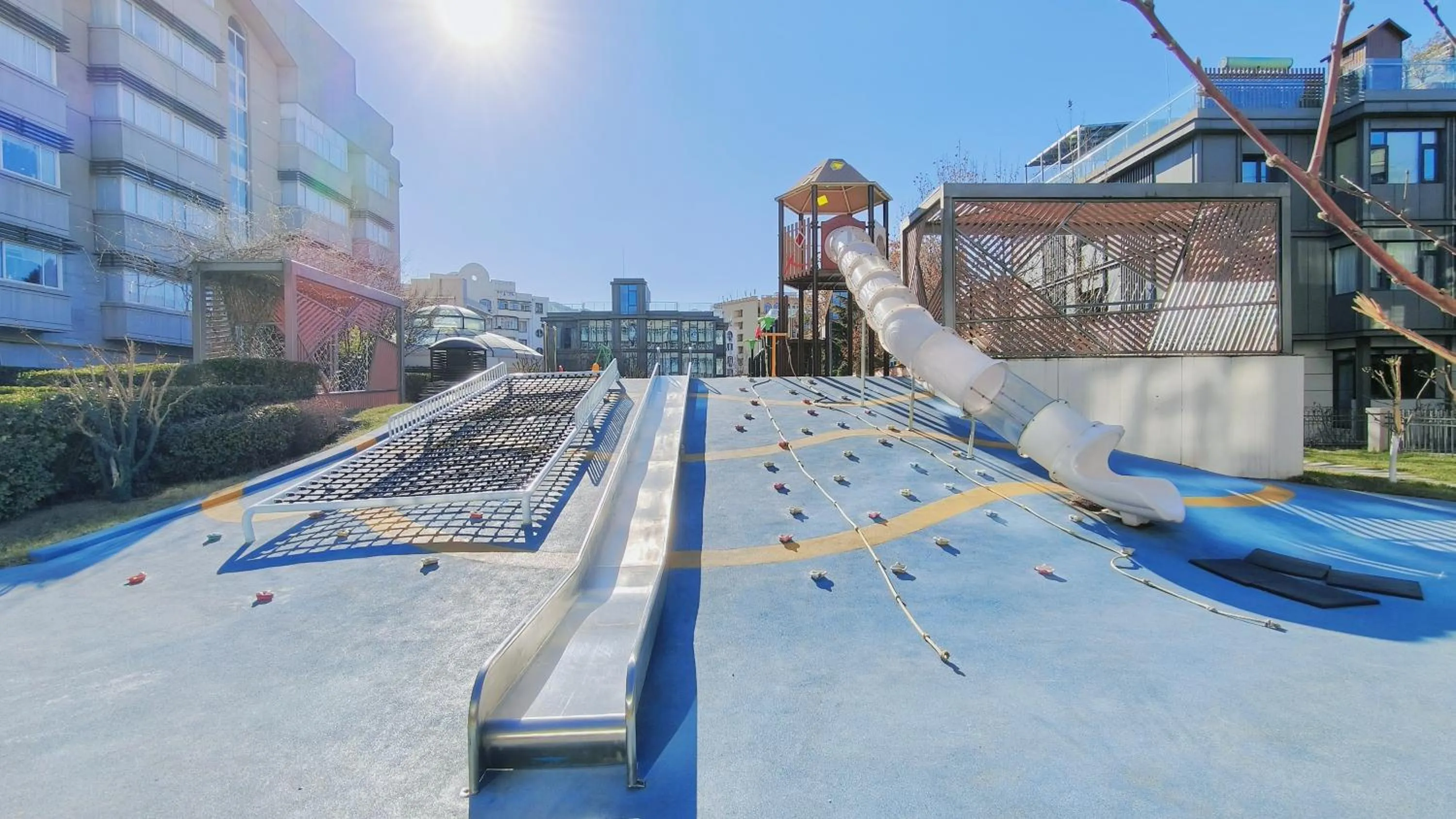 Children play ground in Green Park Hotel Tianjin