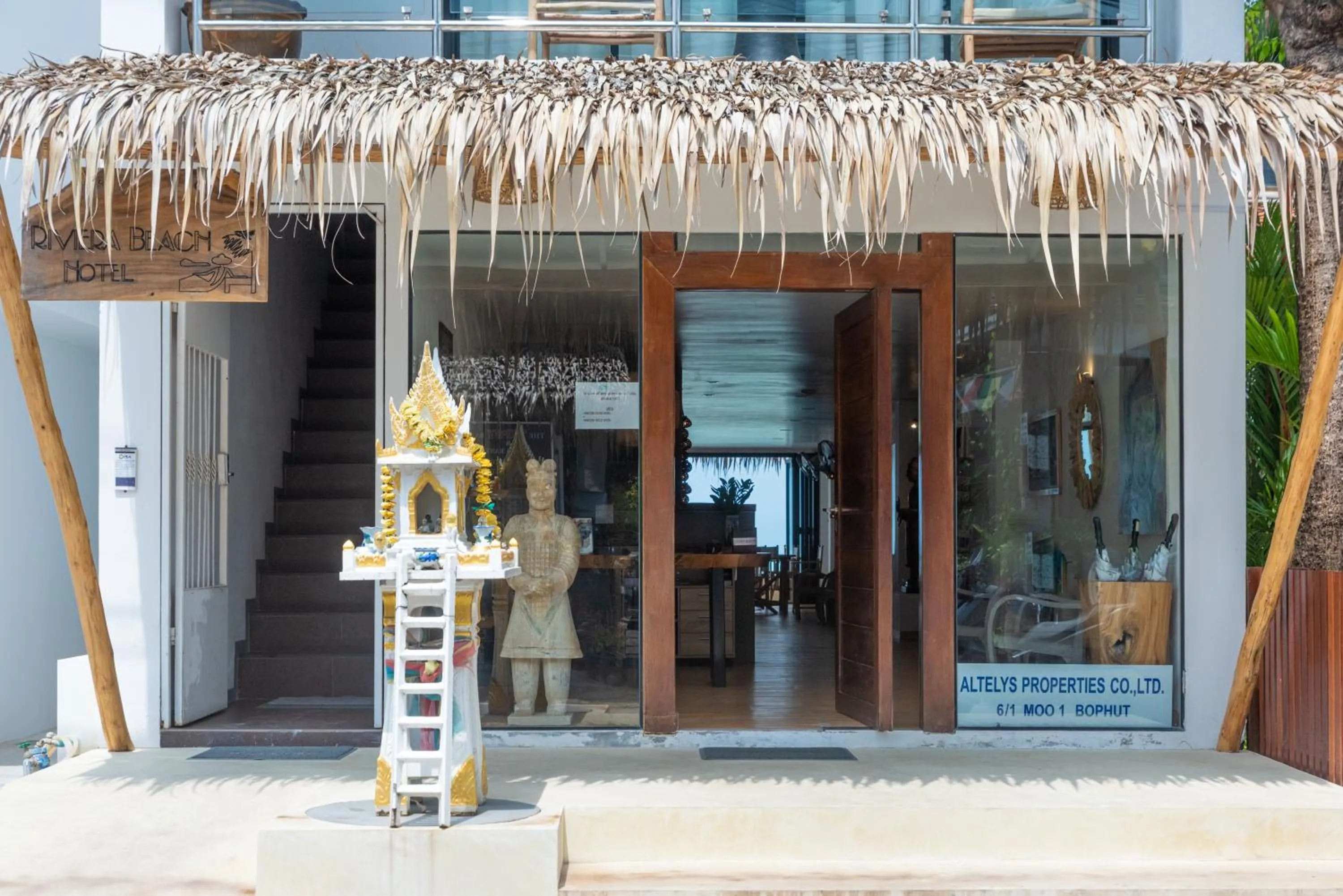 Property building in Riviera Beach Hotel