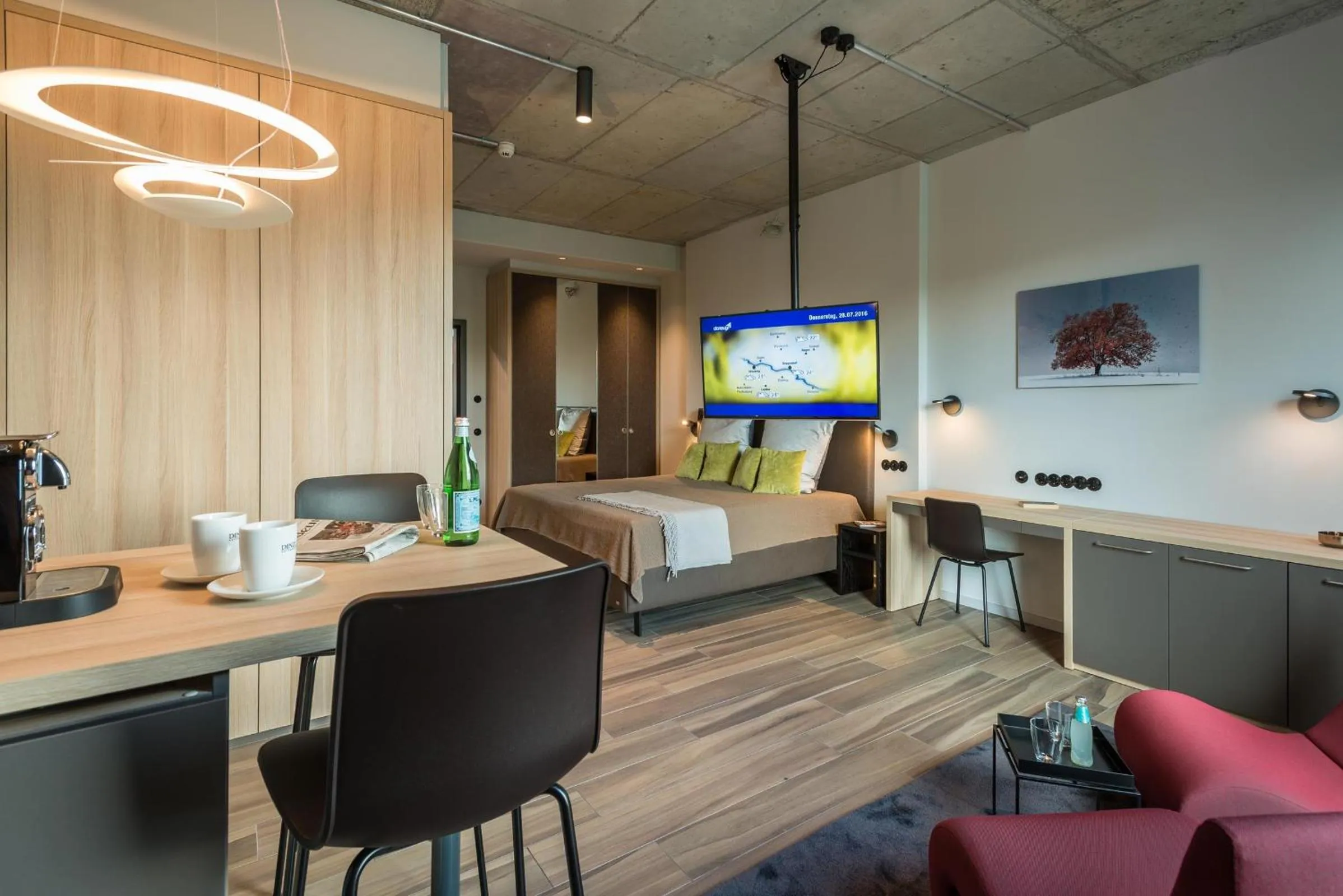 Bedroom in Golden Ball, Exclusive Serviced Apartments Munich