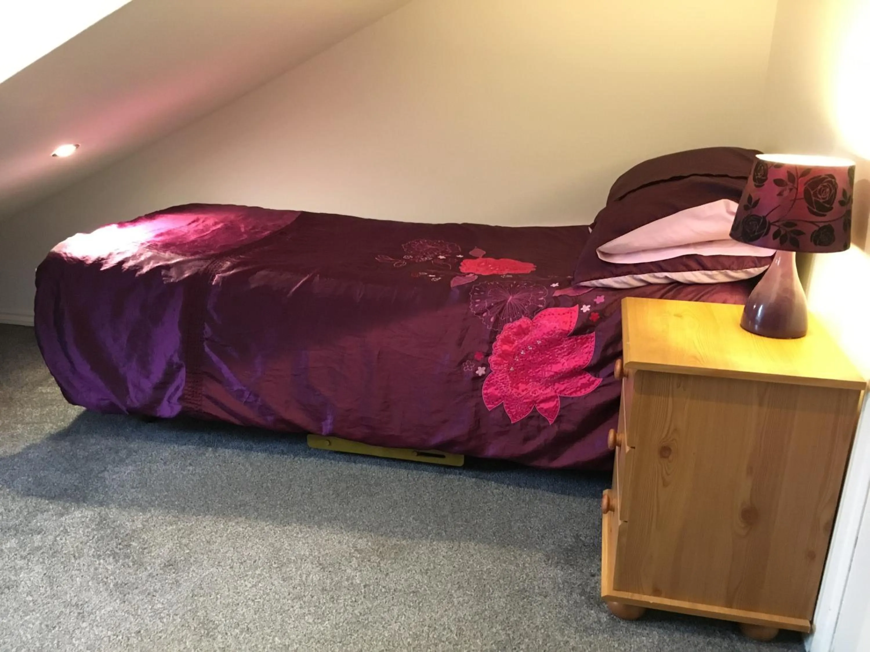 Bed in Havering Hotel