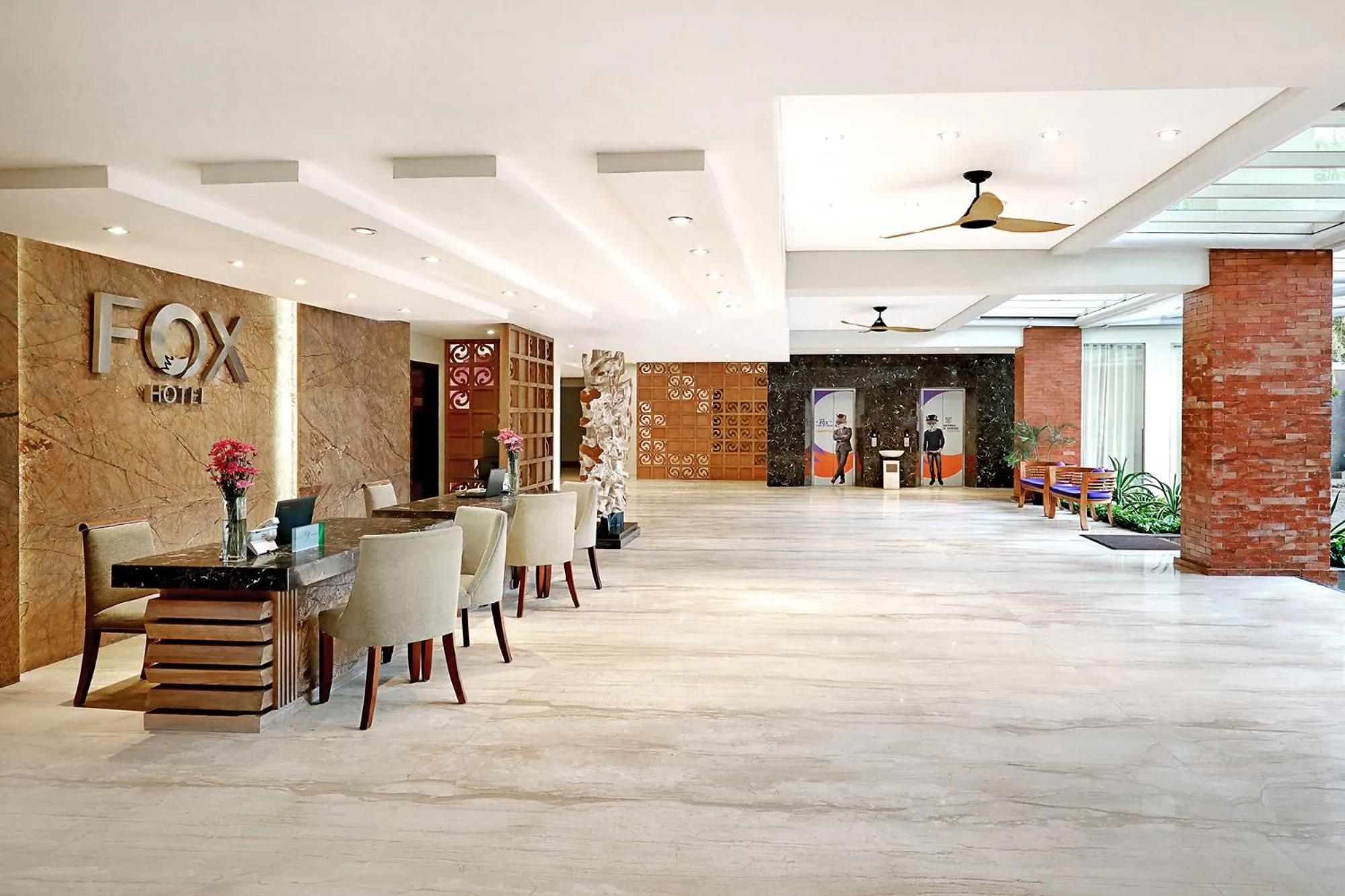 Lobby or reception in FOX Hotel Jimbaran Beach Bali
