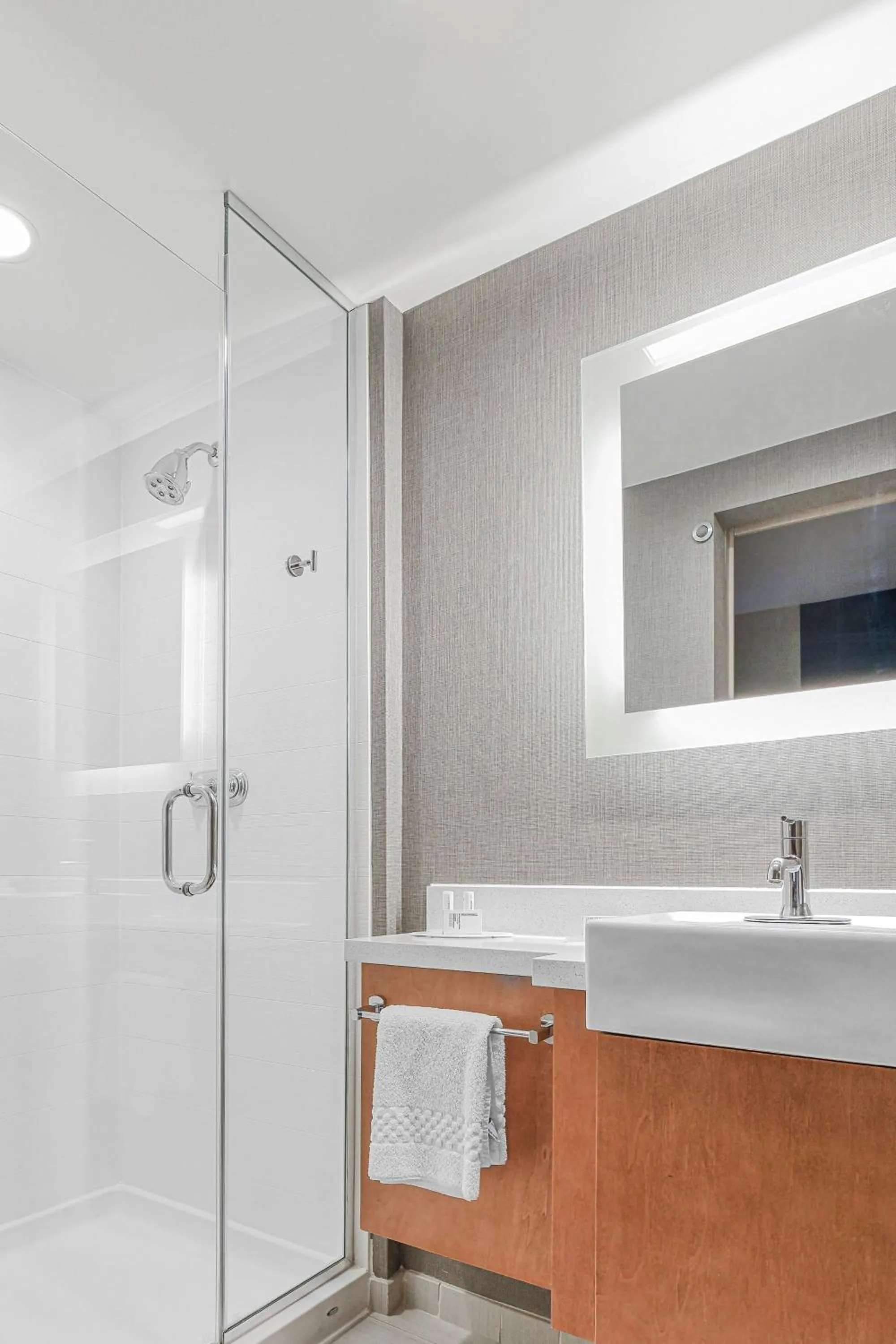 Bathroom in SpringHill Suites by Marriott Fishkill