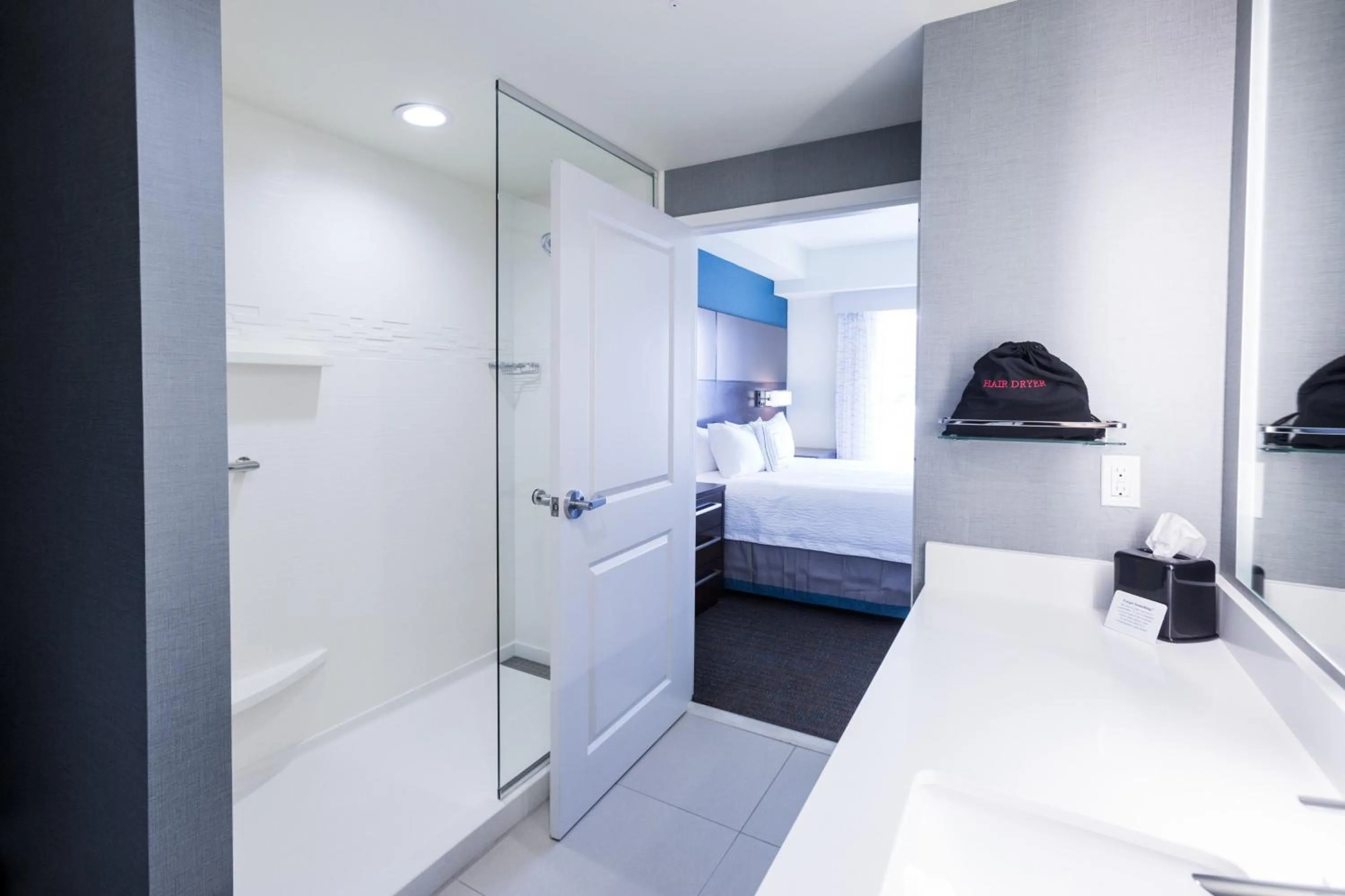 Bedroom, Bed in Residence Inn by Marriott Oklahoma City Northwest