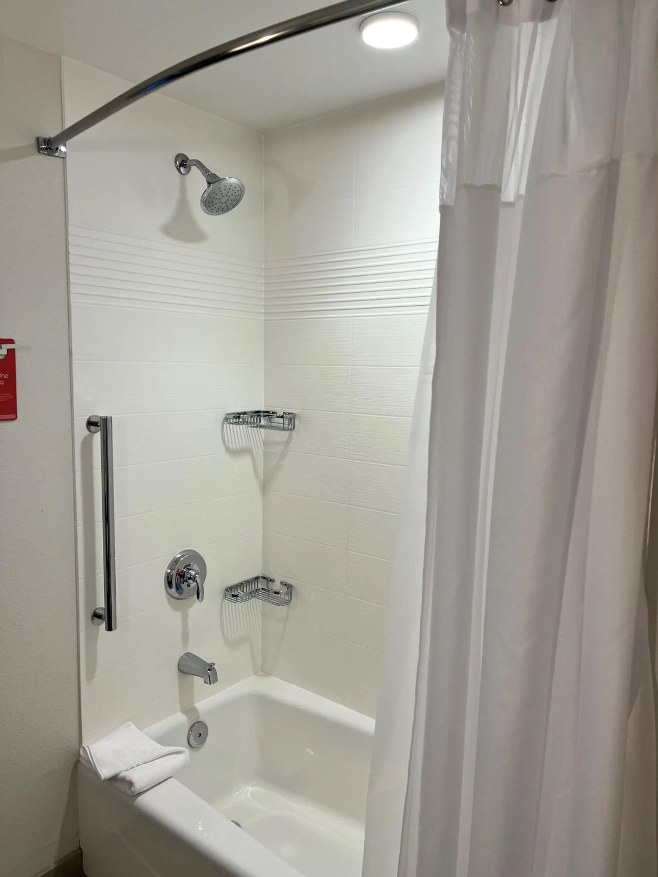 Bathroom in TownePlace Suites by Marriott San Mateo Foster City