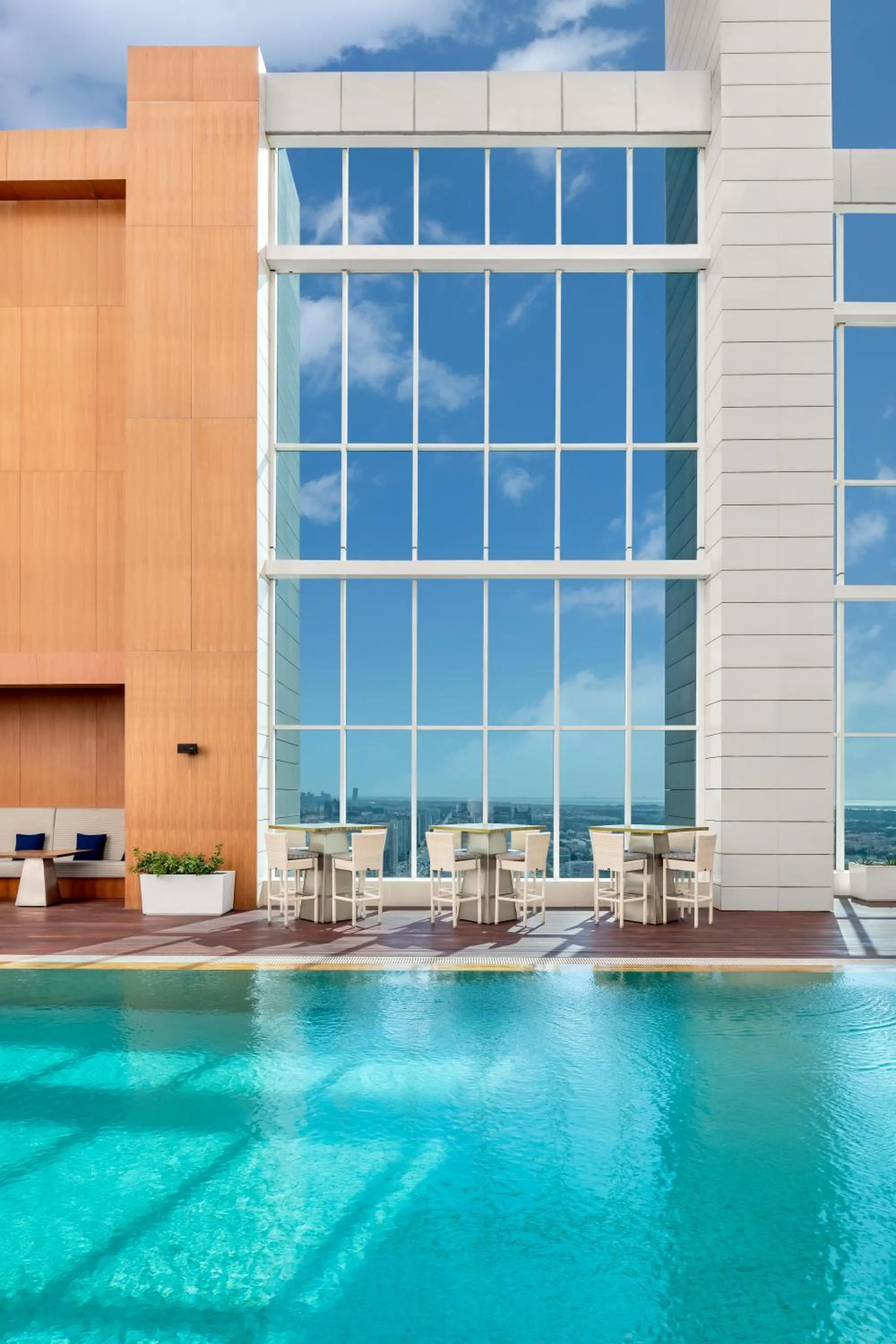 Swimming pool in Marriott Executive Apartments Downtown, Abu Dhabi