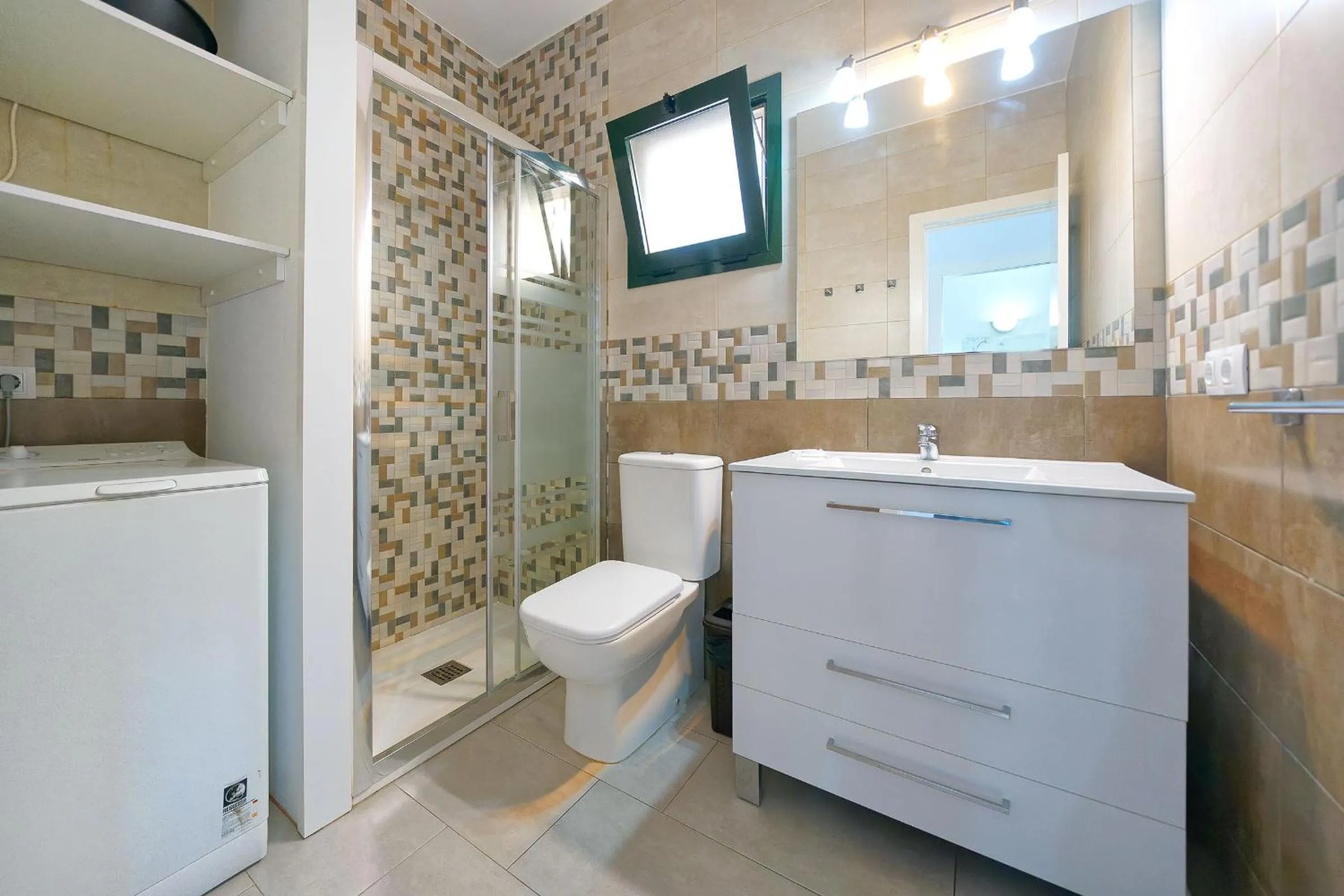 Bathroom in Maspalomas Lago Canary Sunset