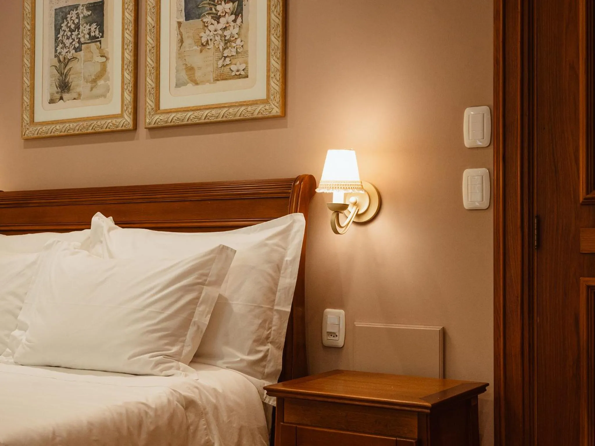 Bedroom, Bed in Kurotel Centro Contemporâneo de Saúde e Bem Estar