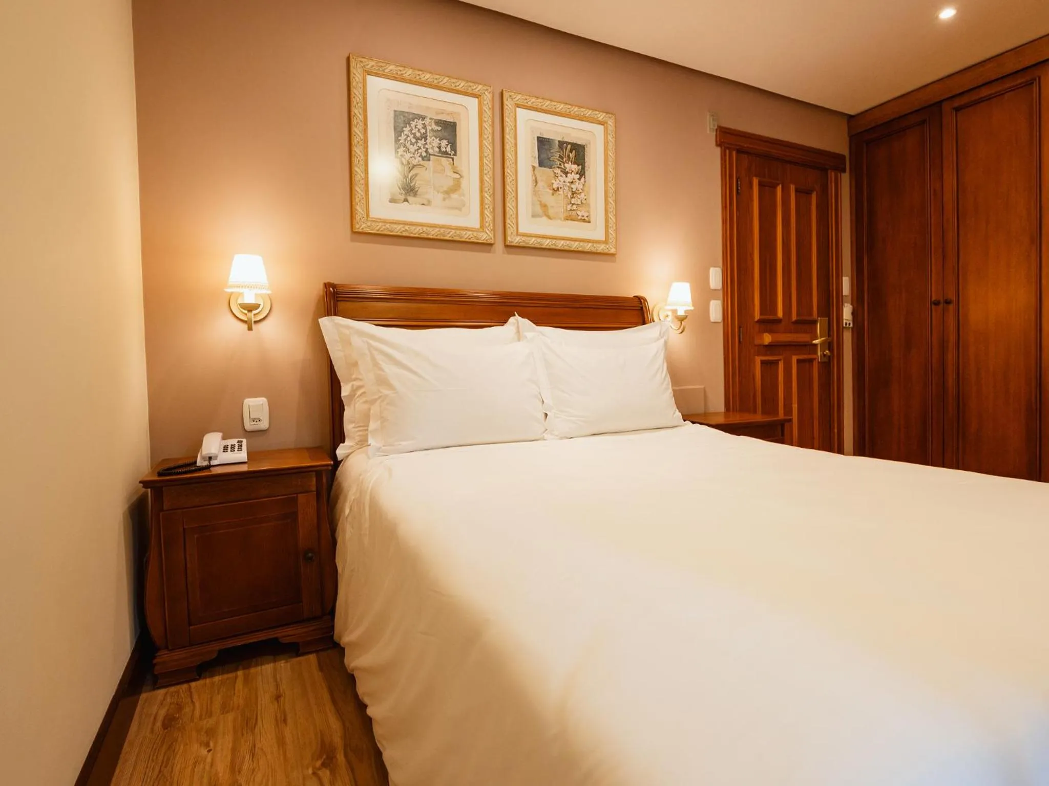 Bedroom, Bed in Kurotel Centro Contemporâneo de Saúde e Bem Estar