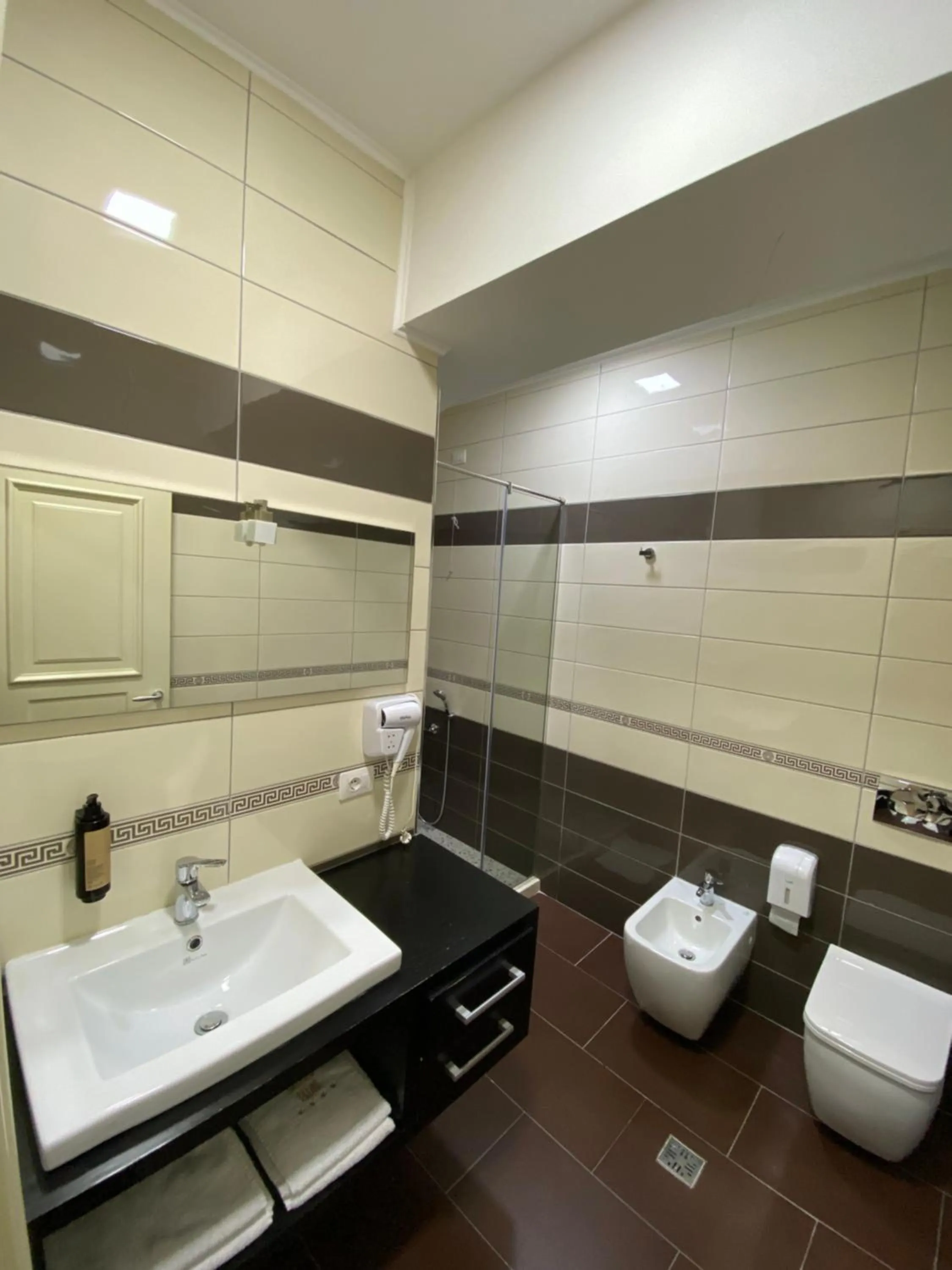 Bathroom in Rozafa Hotel