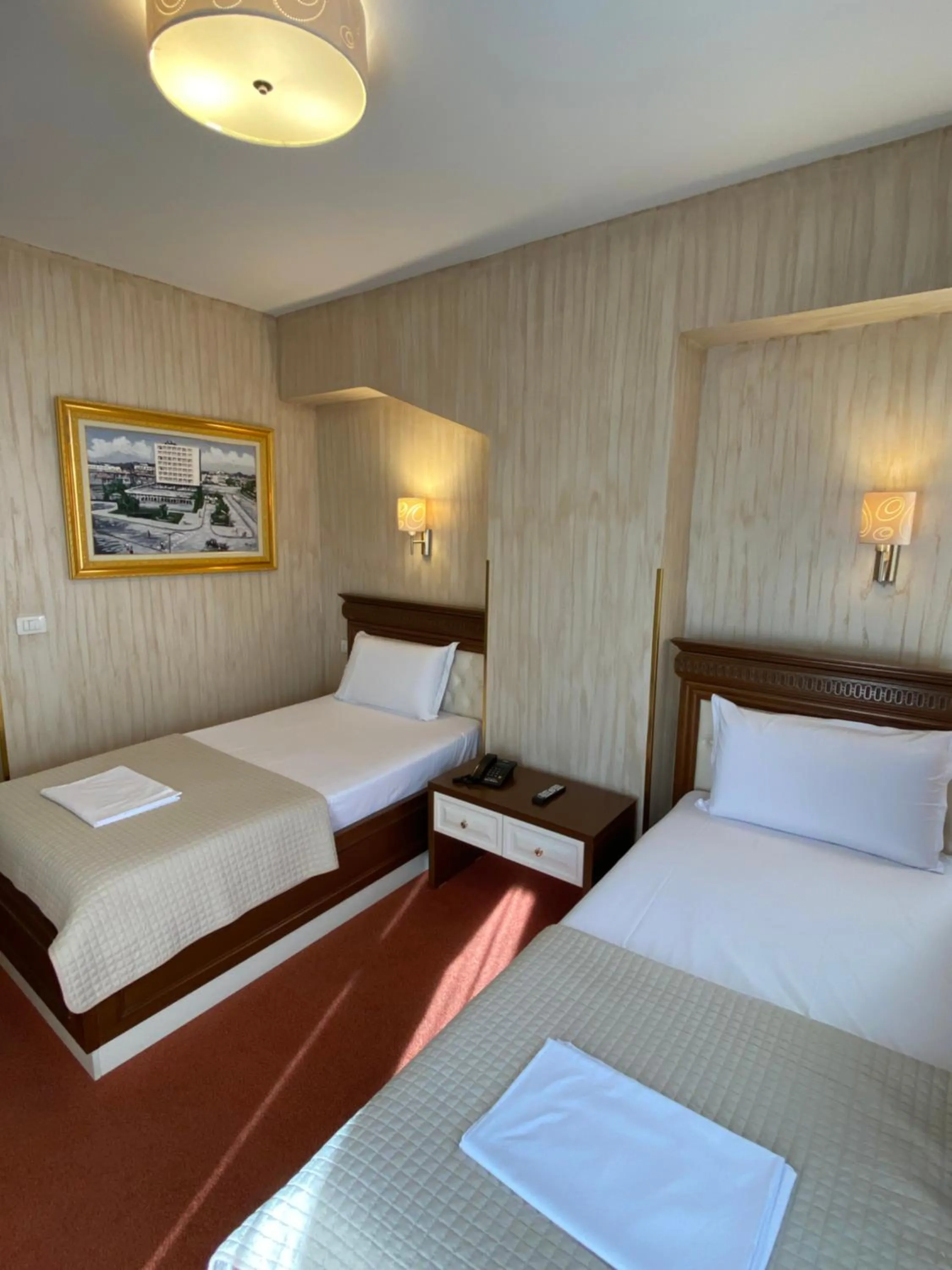 Bedroom, Bed in Rozafa Hotel