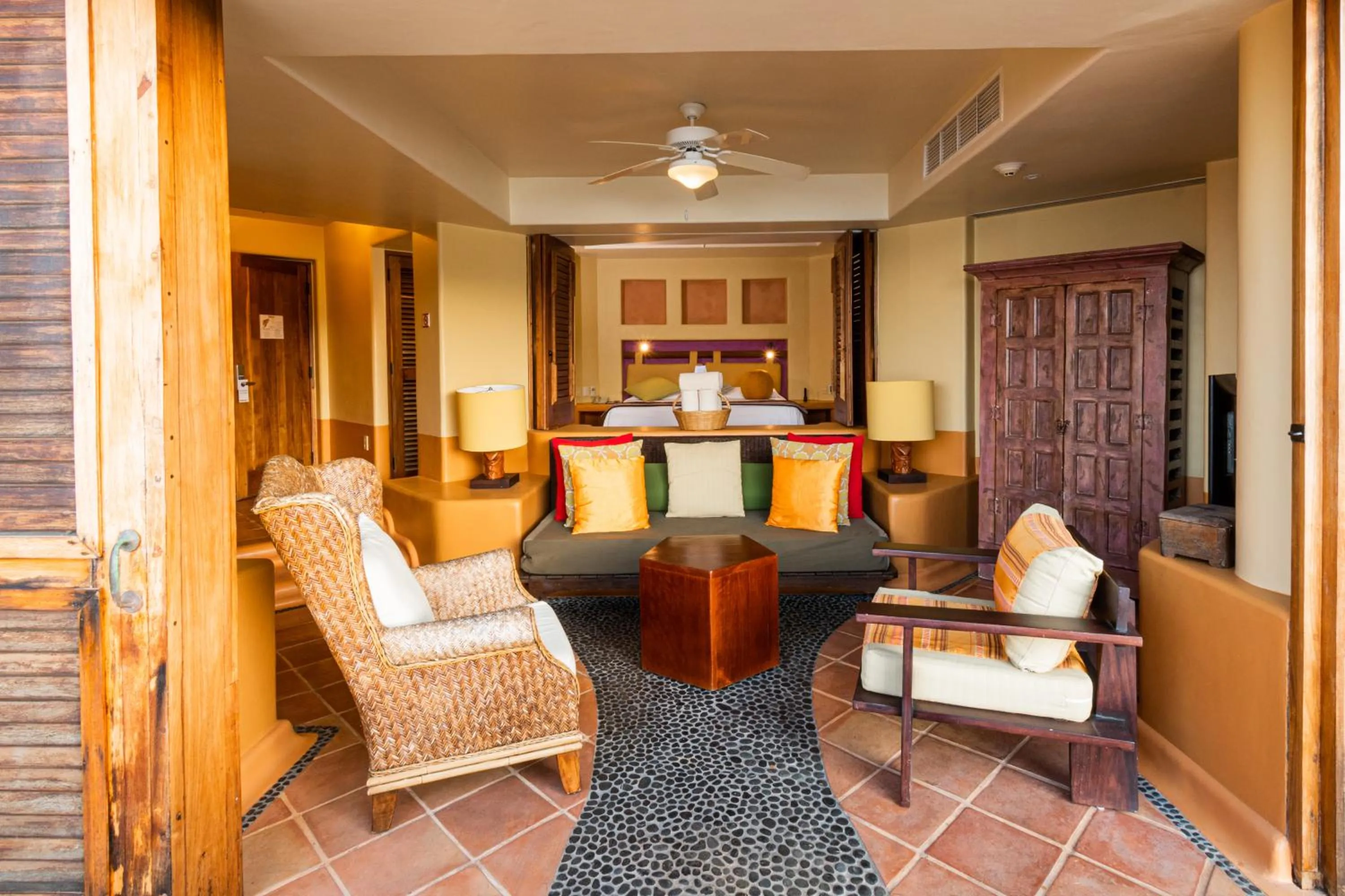 Living room in Hilton Grand Vacations Club Zihuatanejo
