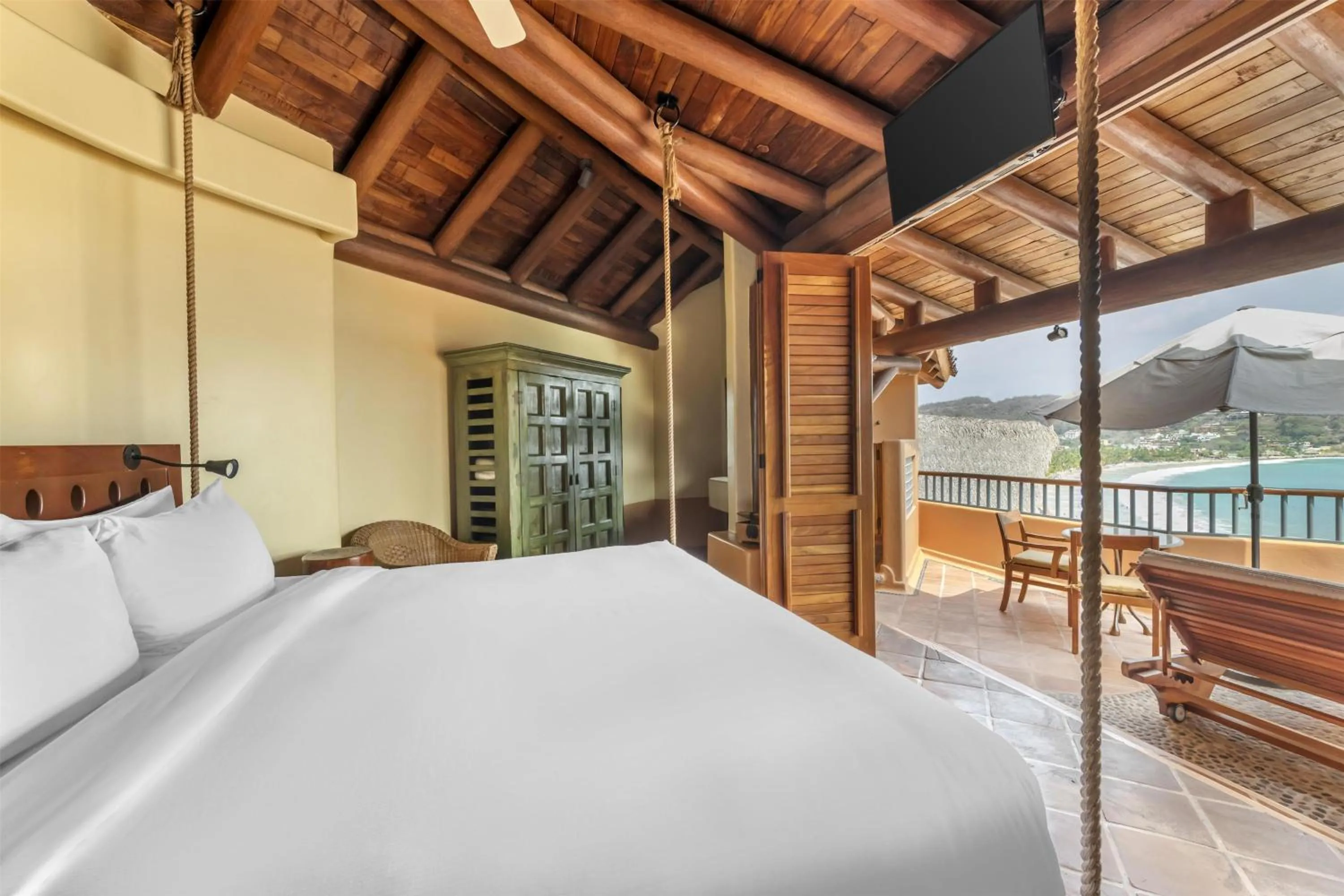 Bed in Hilton Grand Vacations Club Zihuatanejo