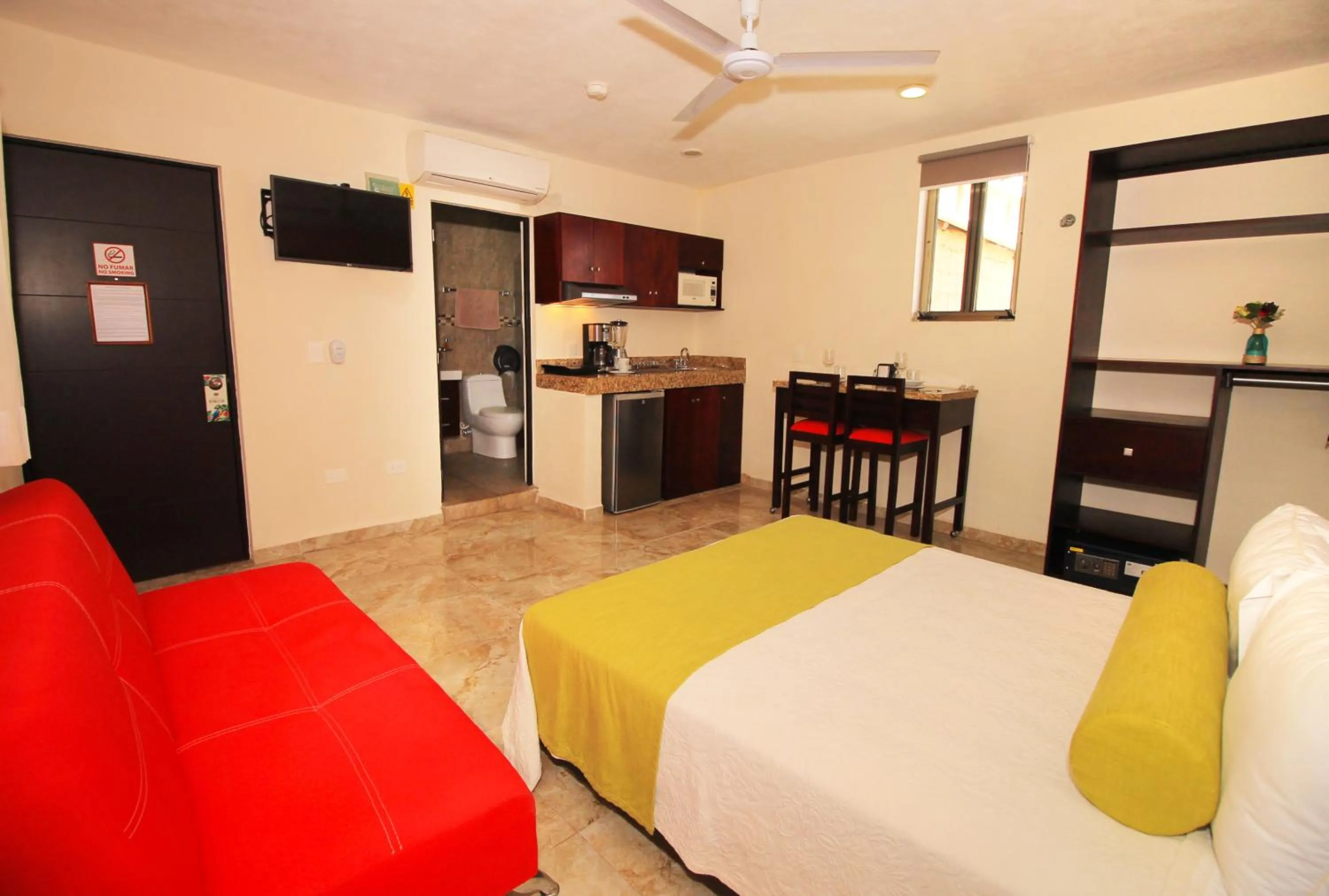 Photo of the whole room in Papagayo Hotel Boutique